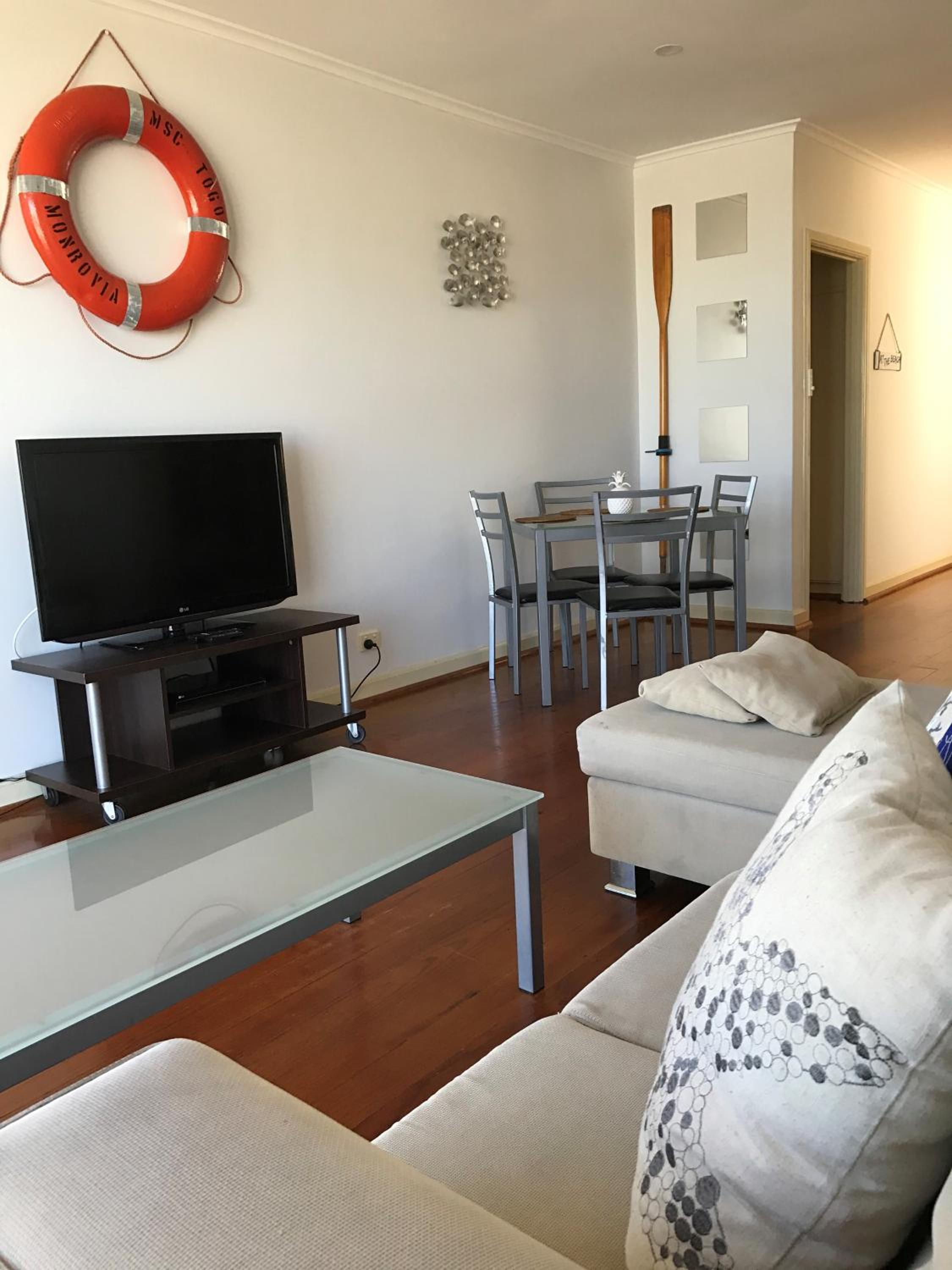 Two-Bedroom Apartment with Ocean View photo 2