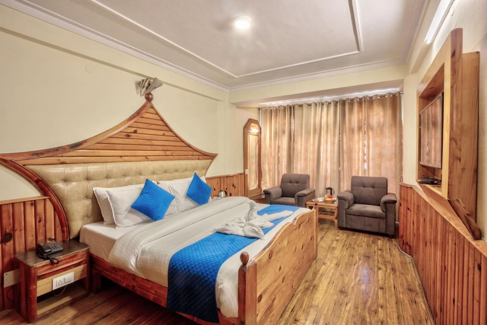 Deluxe Room - Photo 22