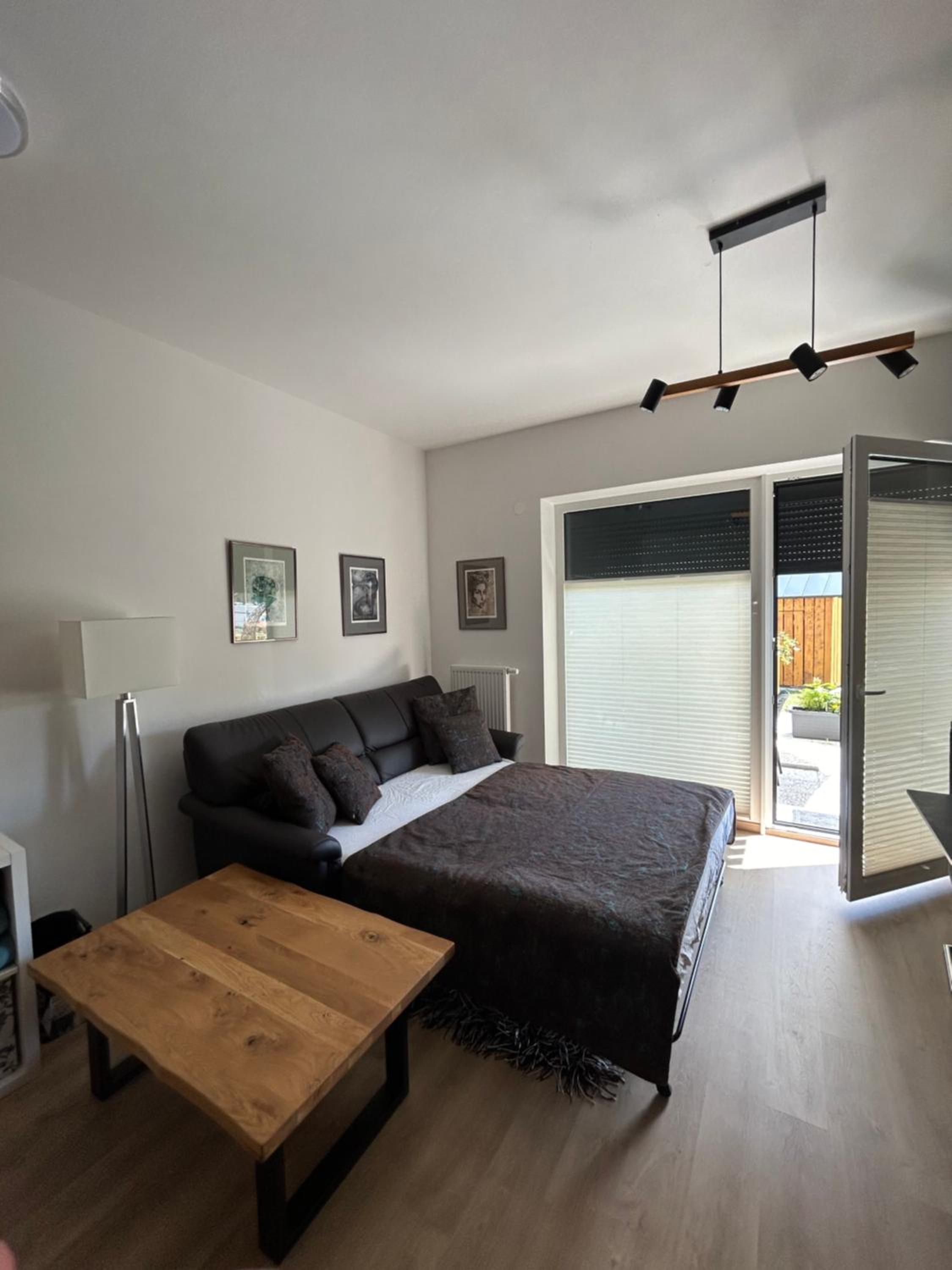 One-Bedroom Apartment photo 3
