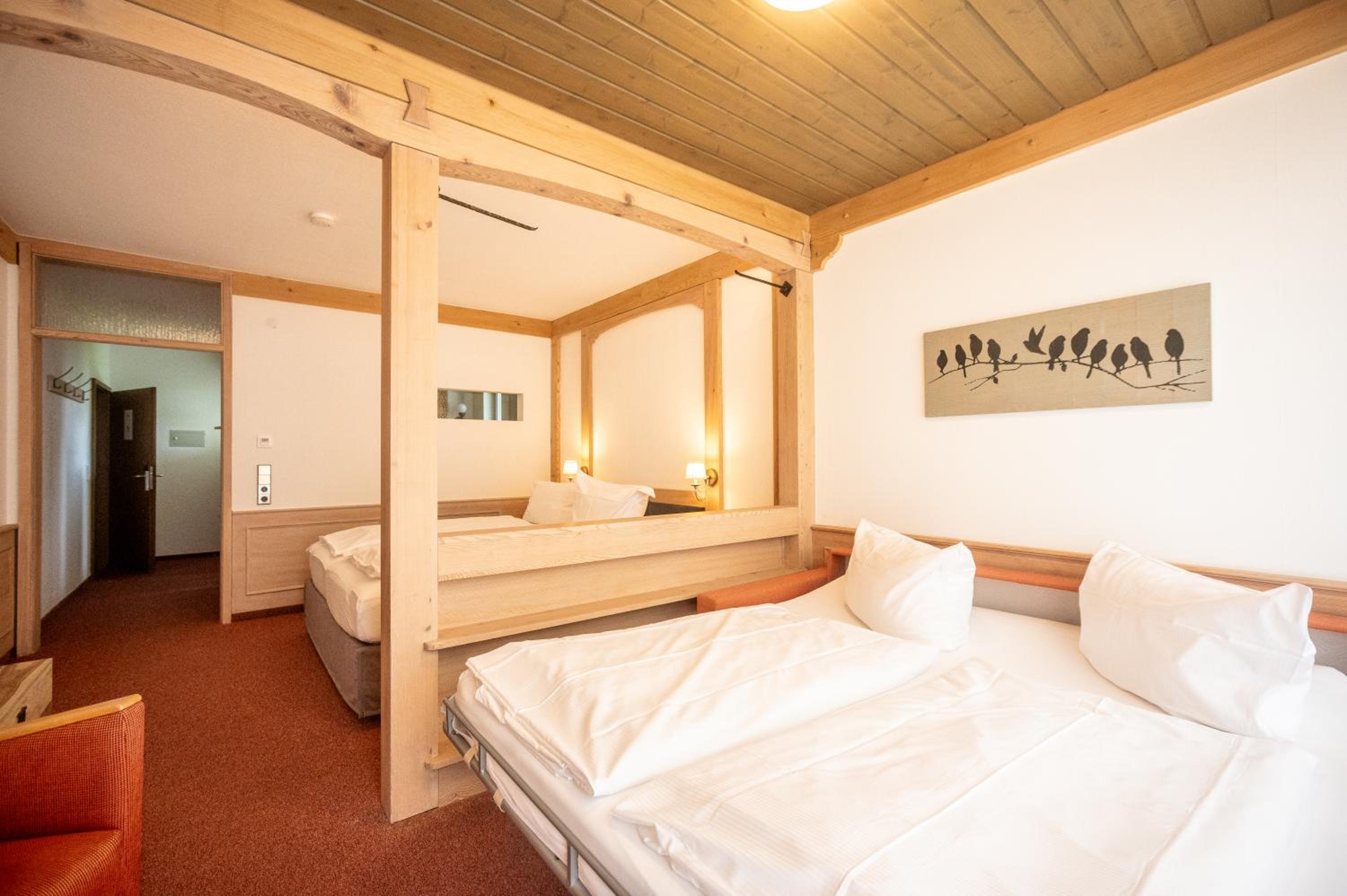 Comfort Double Room/Family Room with Balcony - Access to the Indoor Pool photo 3