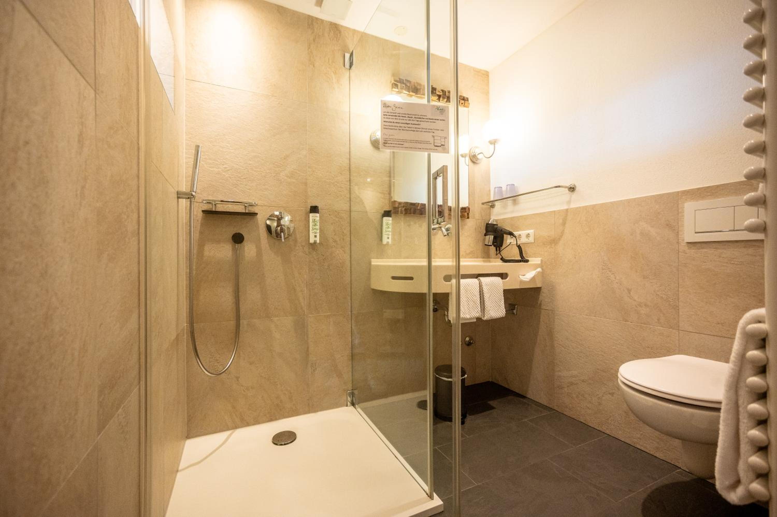 Comfort Double Room with Balcony with Access to Indoor Pool photo 2