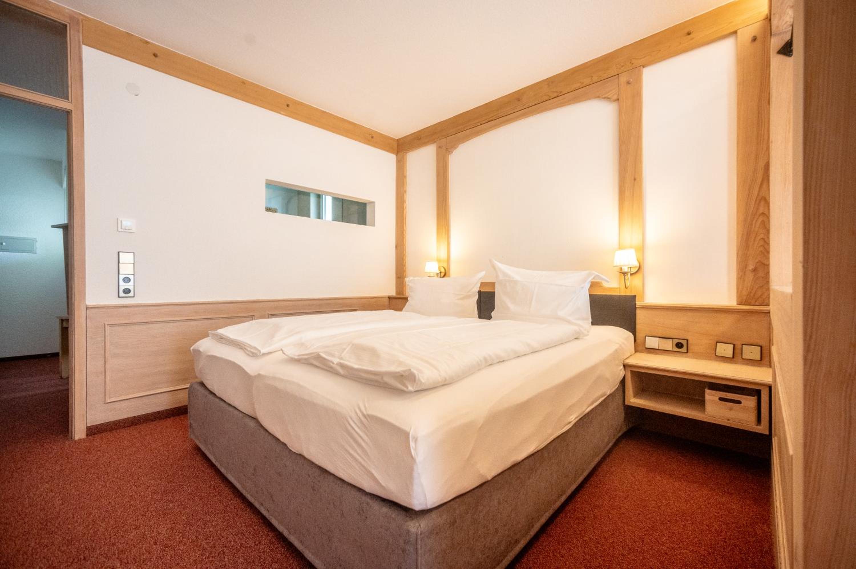Comfort Double Room/Family Room with Balcony - Access to the Indoor Pool photo 2