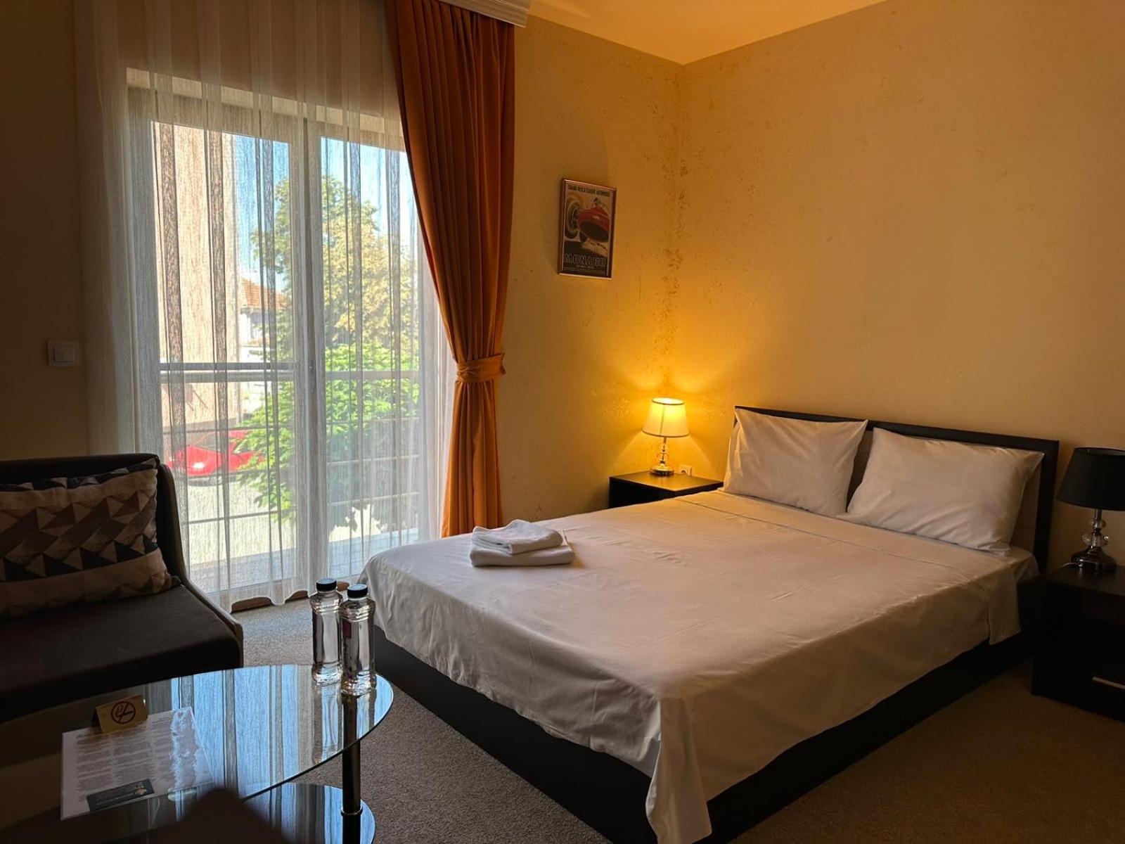 Deluxe Double Room photo 2