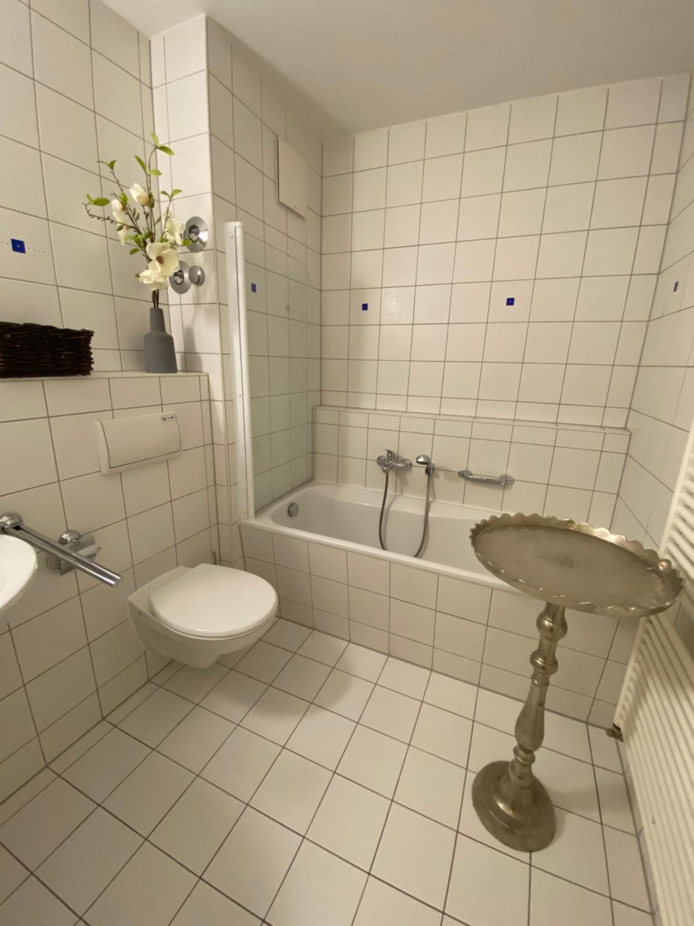 One-Bedroom Apartment photo 3