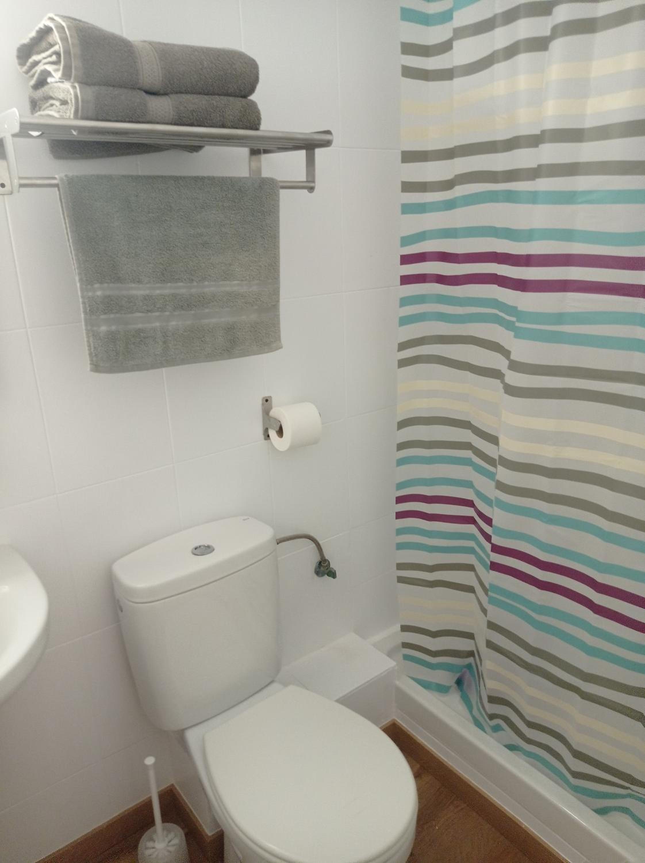 Two-Bedroom Apartment with City View photo 2