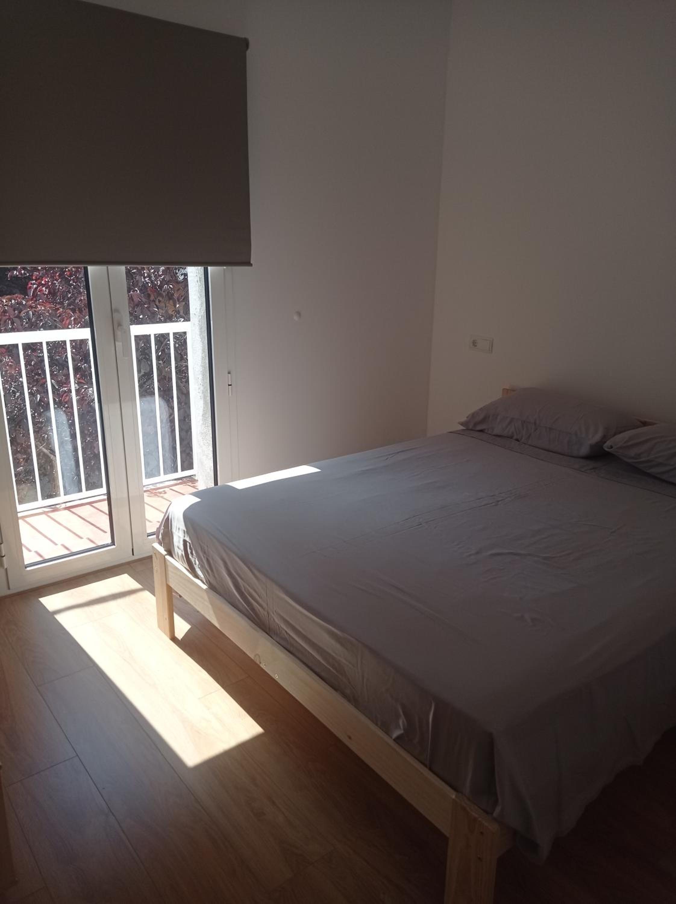 Apartamento de dos habitaciones con vista a la ciudad