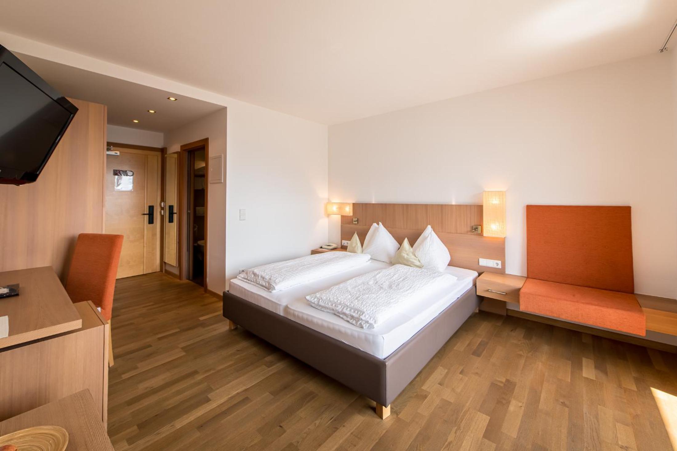 Double Room with Mountain View photo 2
