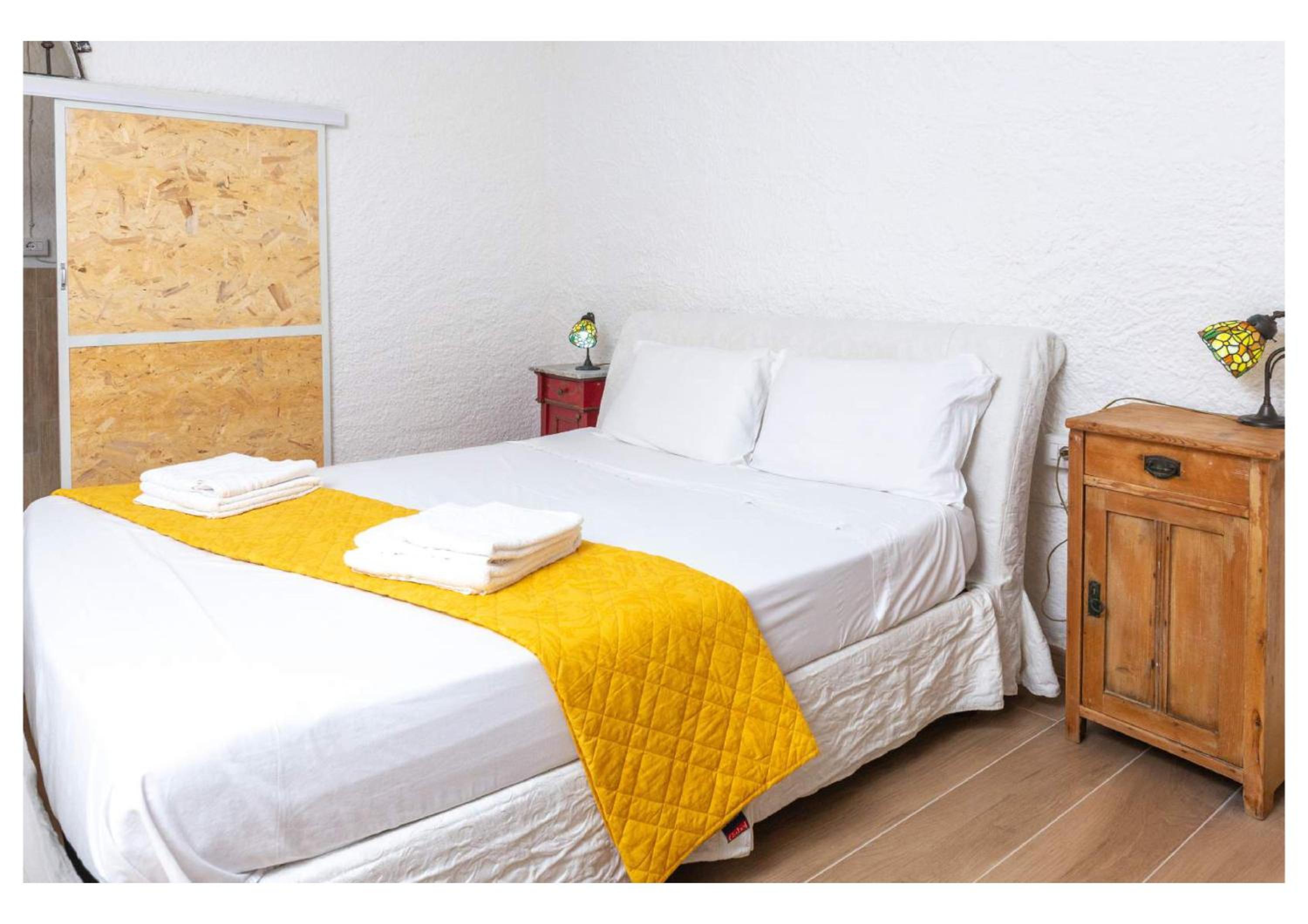 One-Bedroom House photo 1