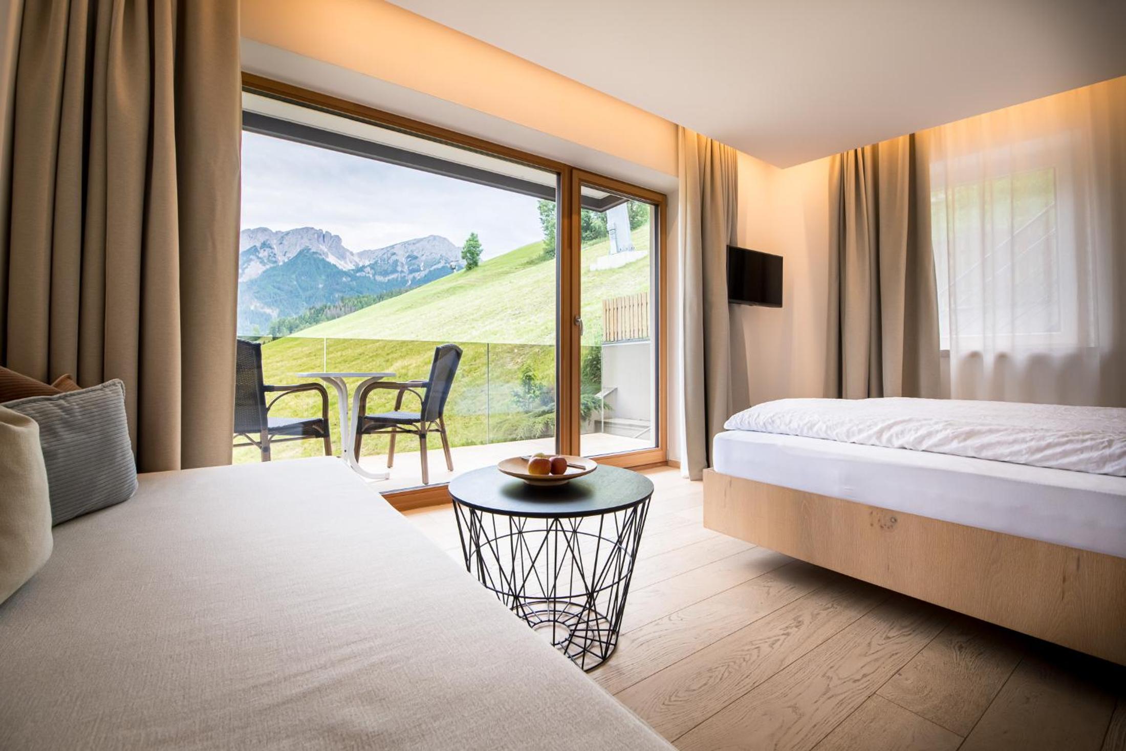 Deluxe Double Room with Mountain View photo 2