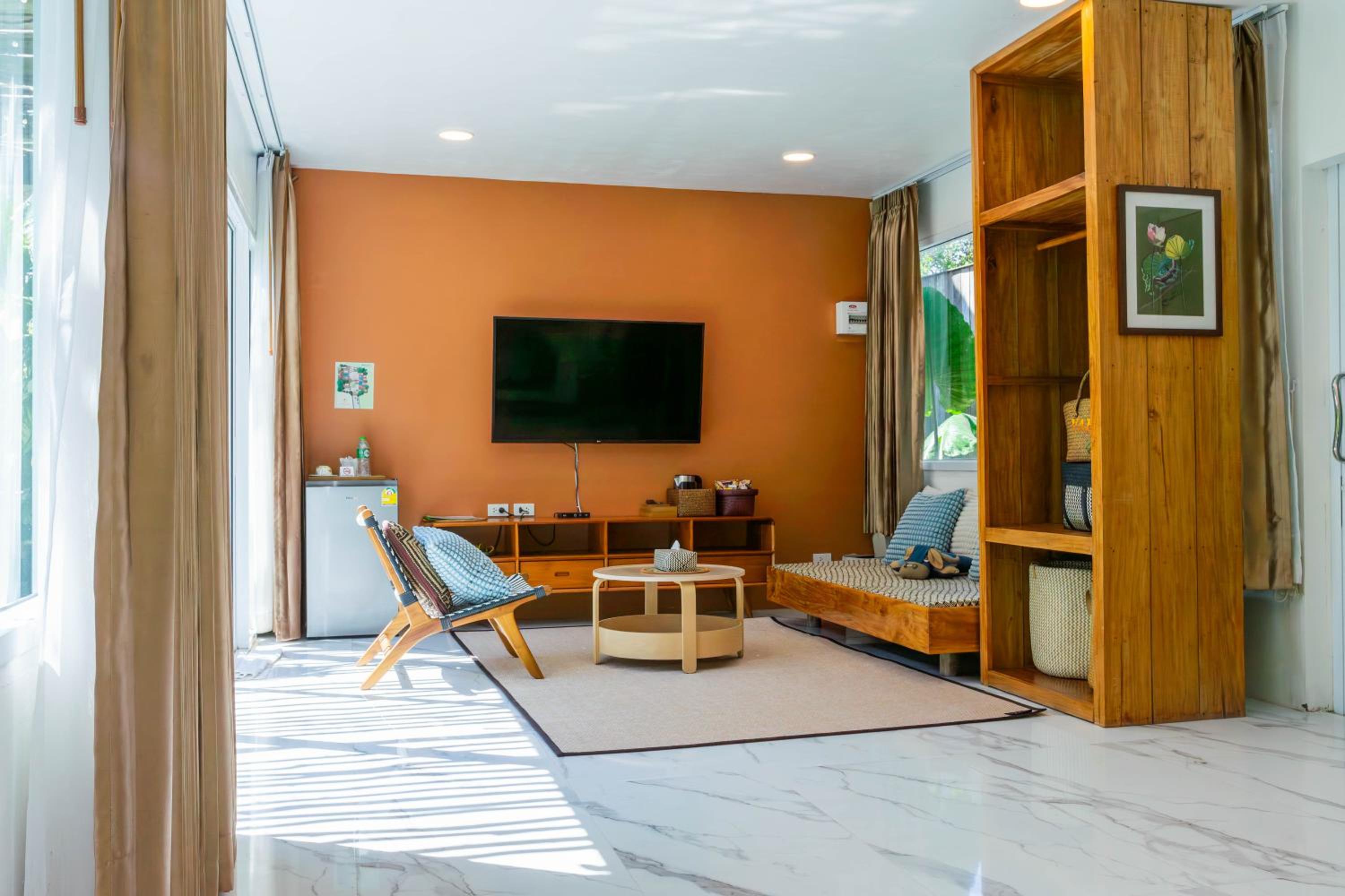 Villa - Photo 3