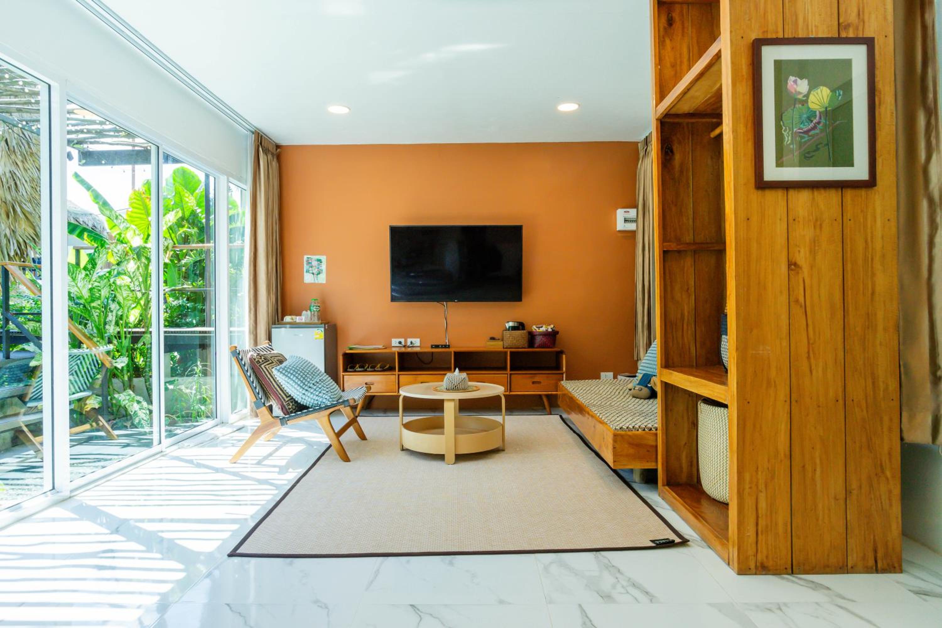Villa - Photo 2