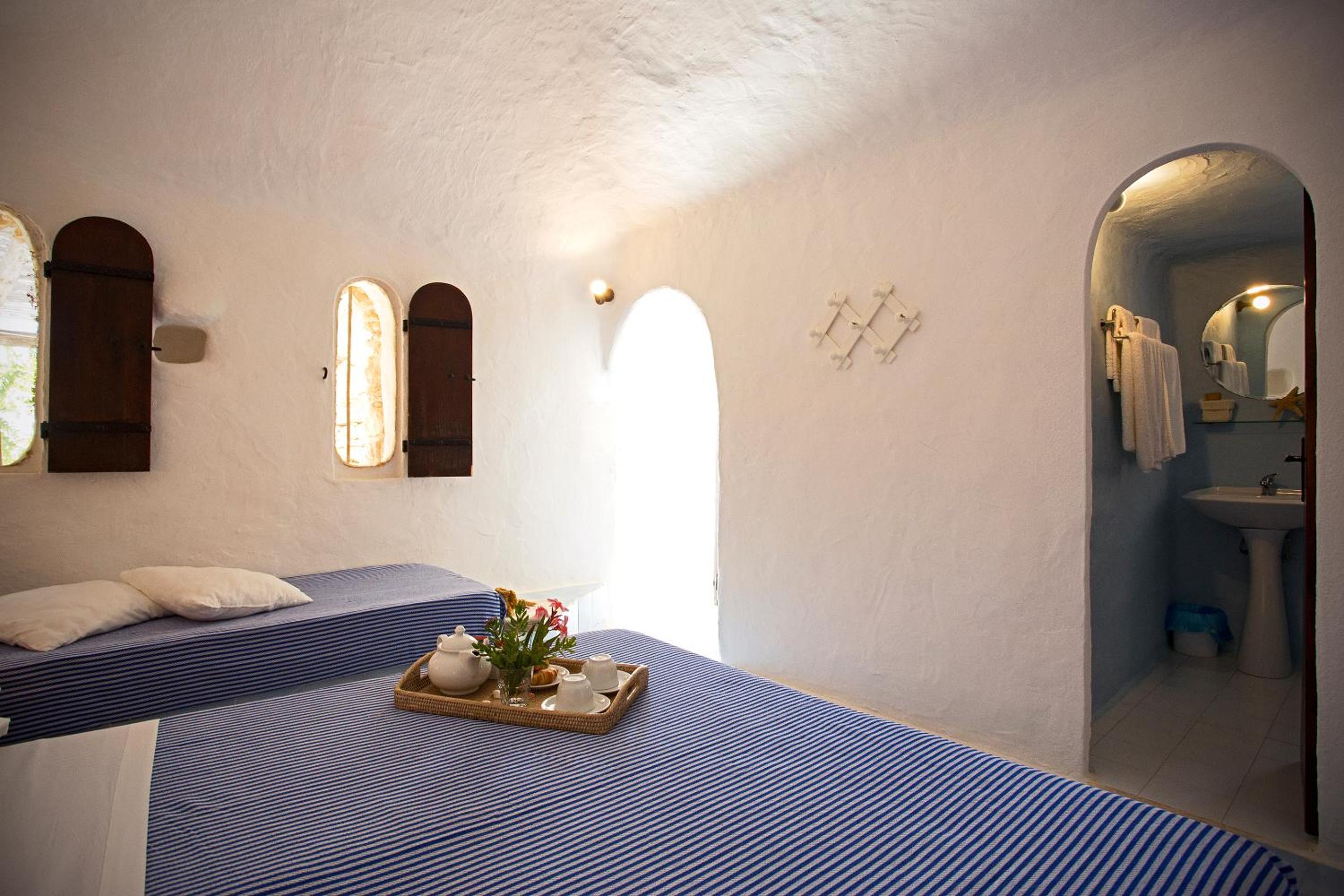 Standard Double or Twin Room photo 2