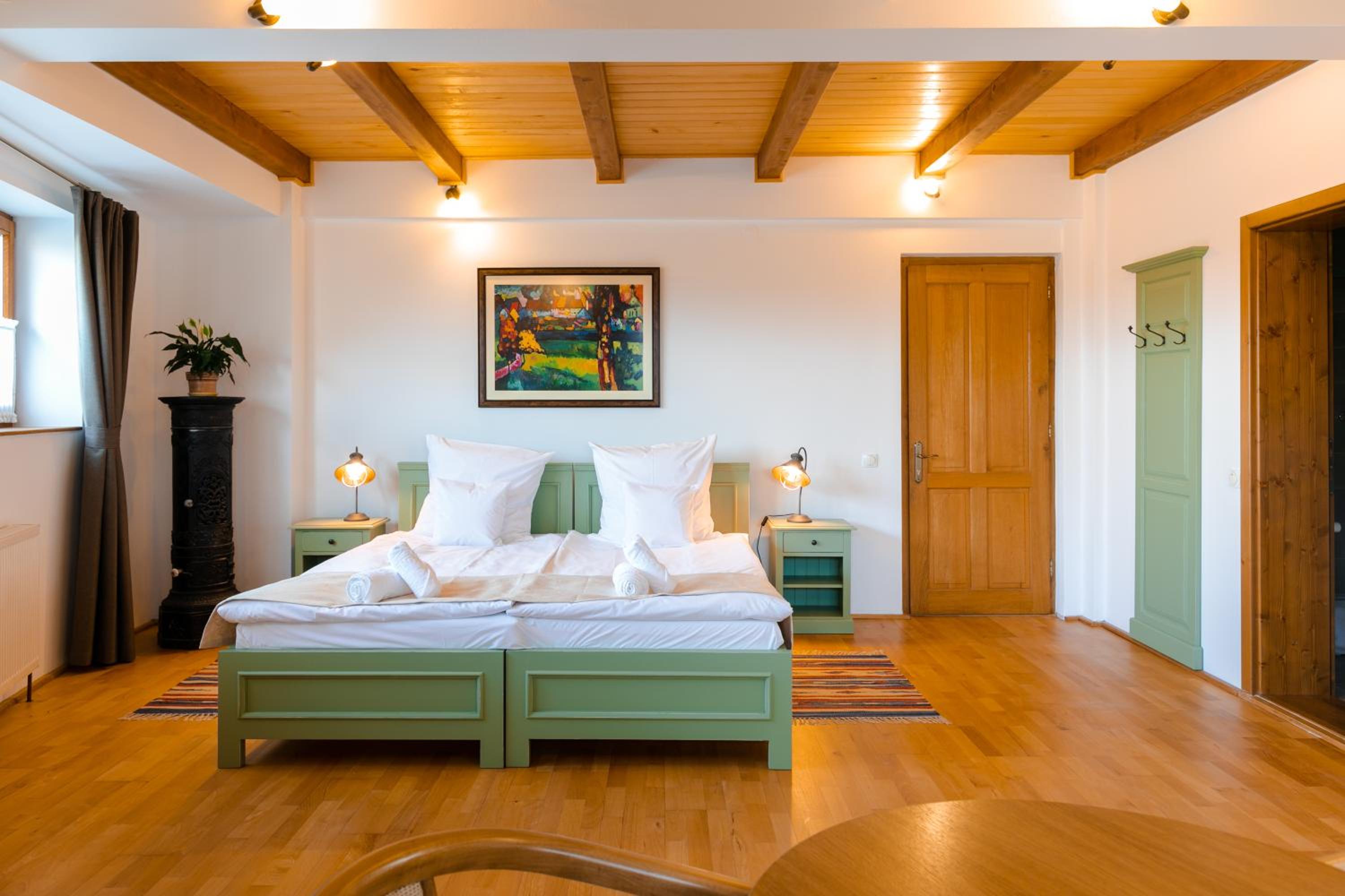 Large Double or Twin Room - Photo 7