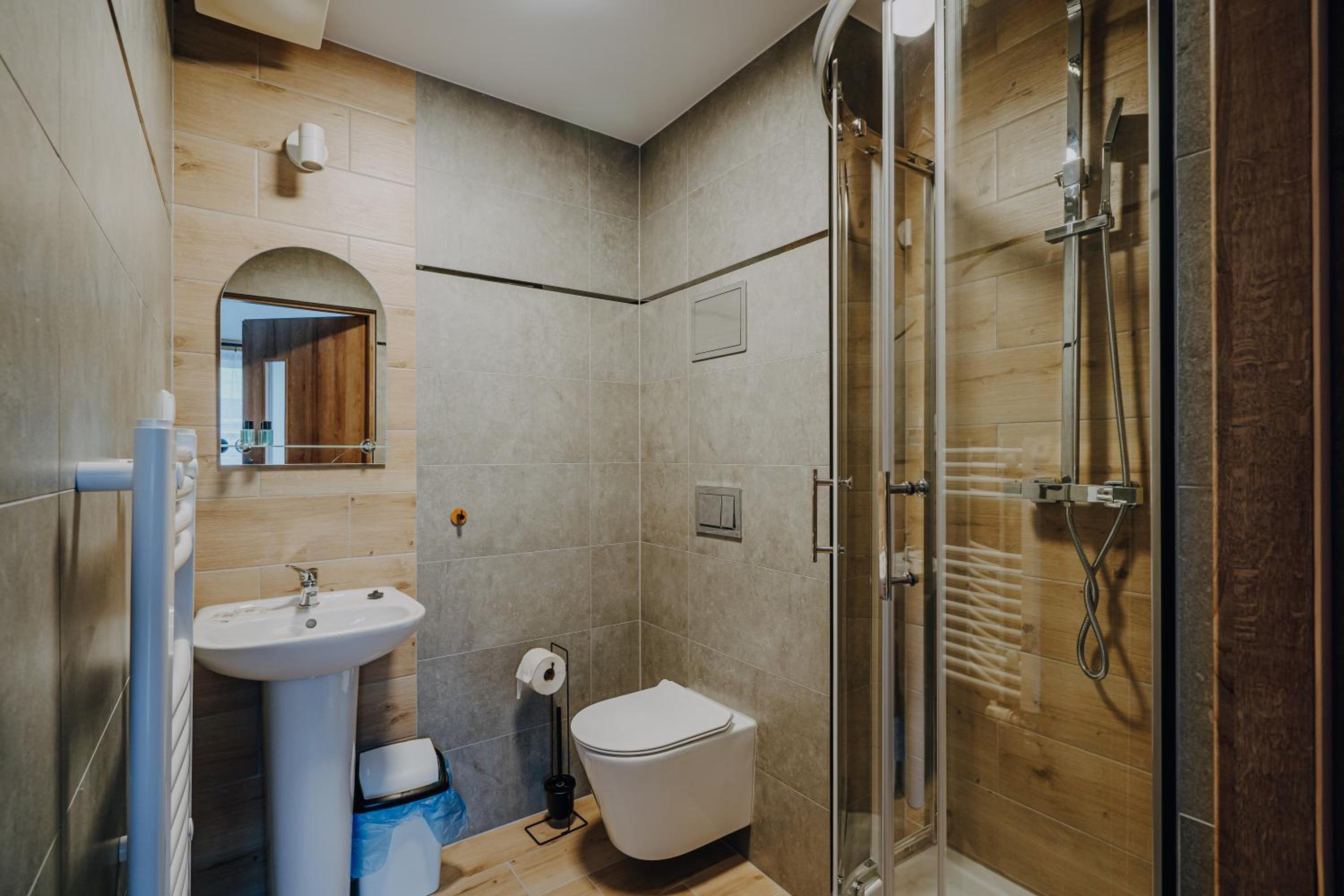 Double Room with Mountain View - Photo 7