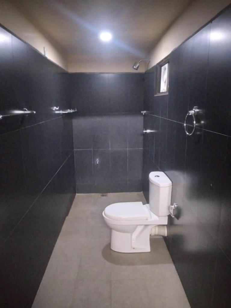 Three-Bedroom House photo 3