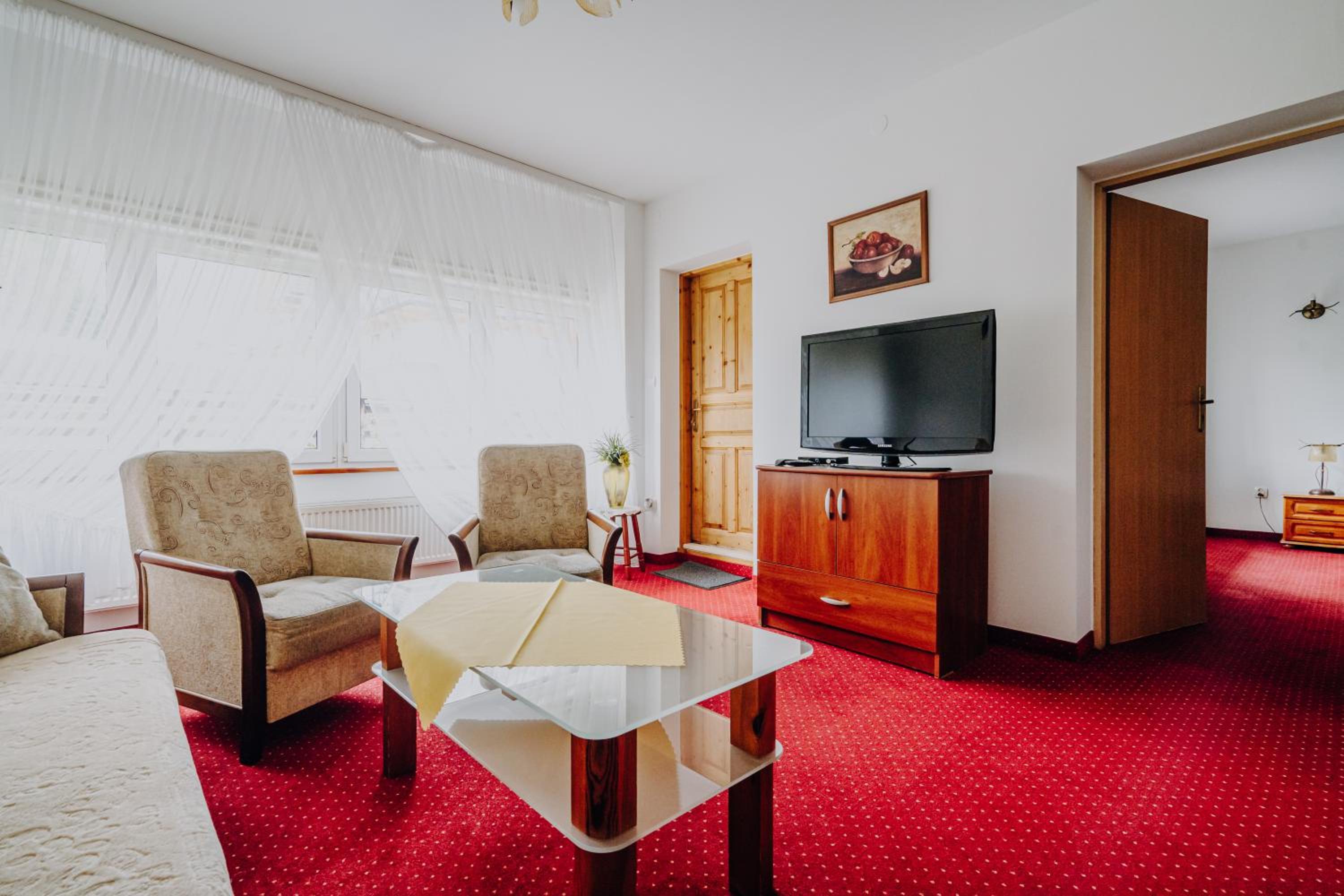 Suite with Mountain View - Photo 17