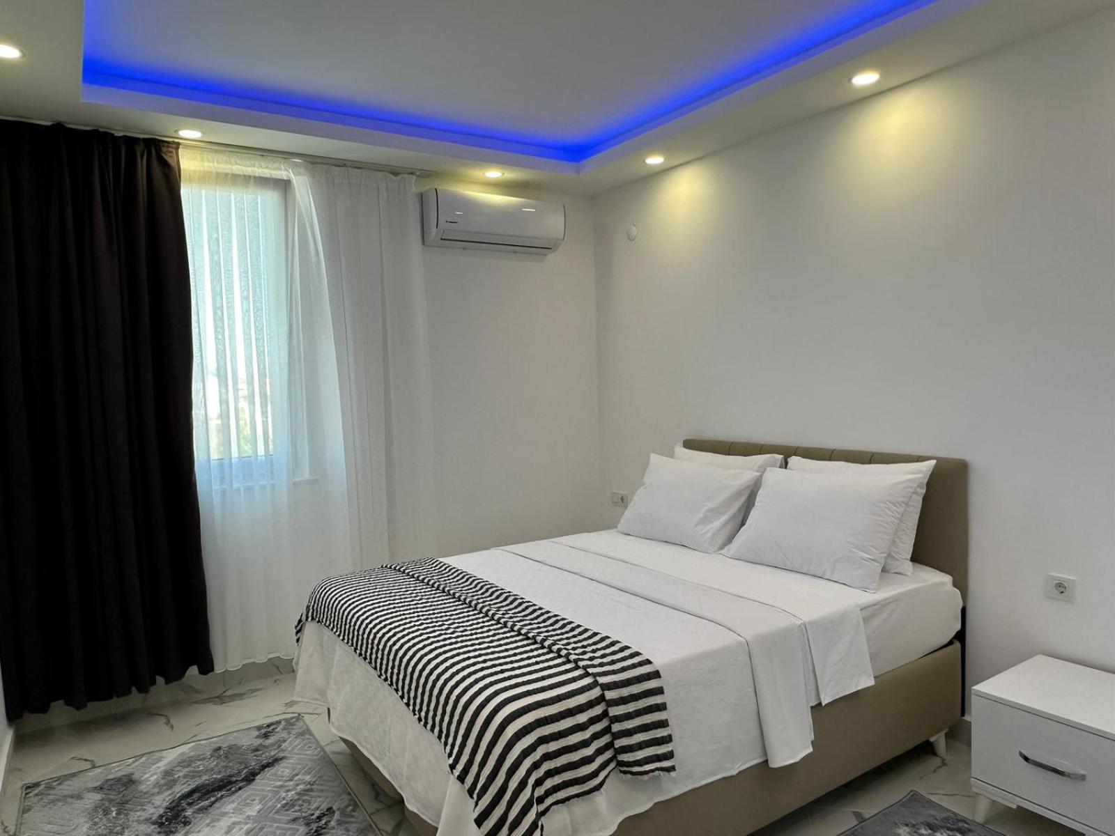 Apartment with View and Balcony - Photo 11