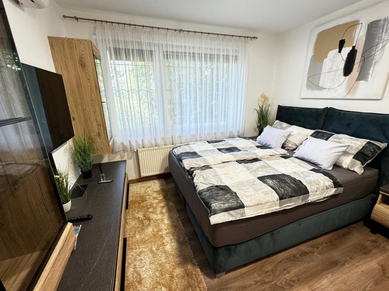 Two-Bedroom Apartment photo 2