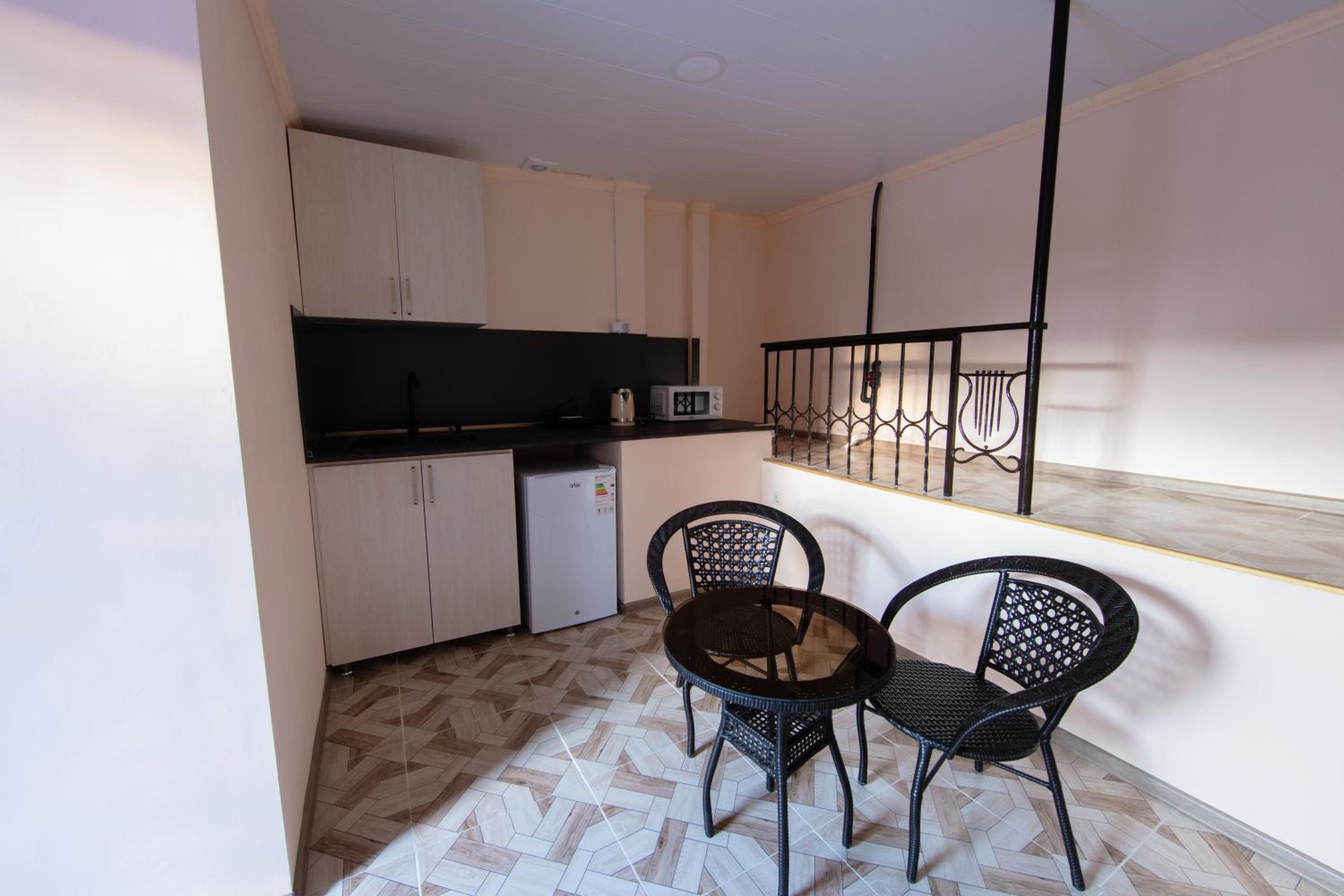 Double Room with Private Bathroom photo 2