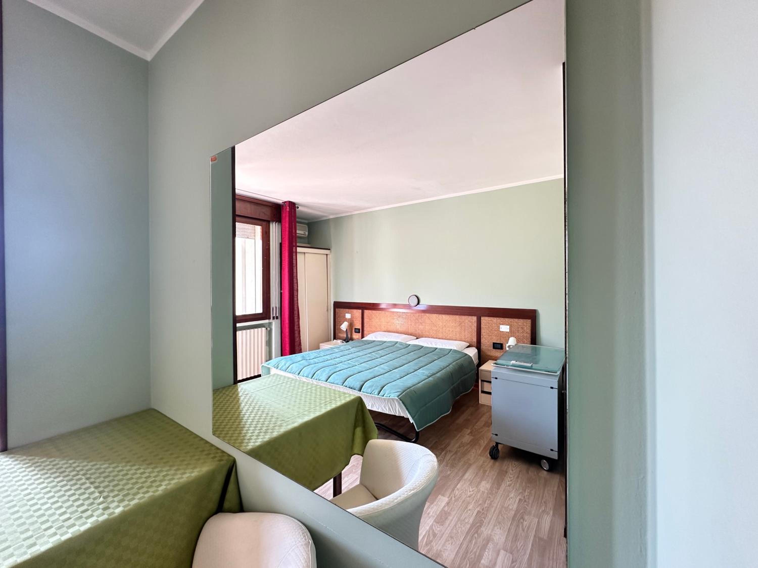 Twin Room with Private Bathroom
