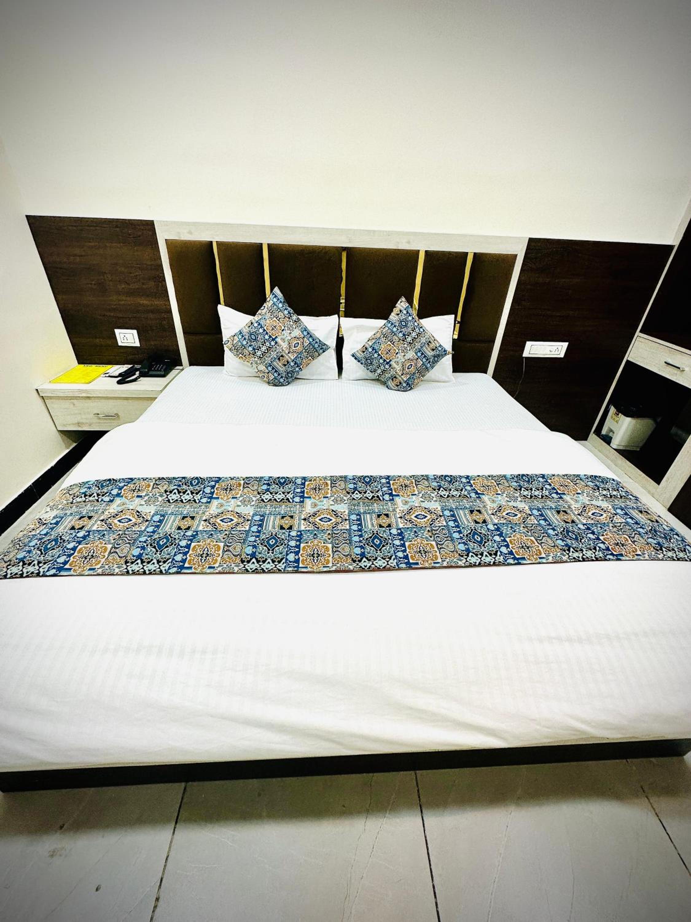 Deluxe Double Room photo 2