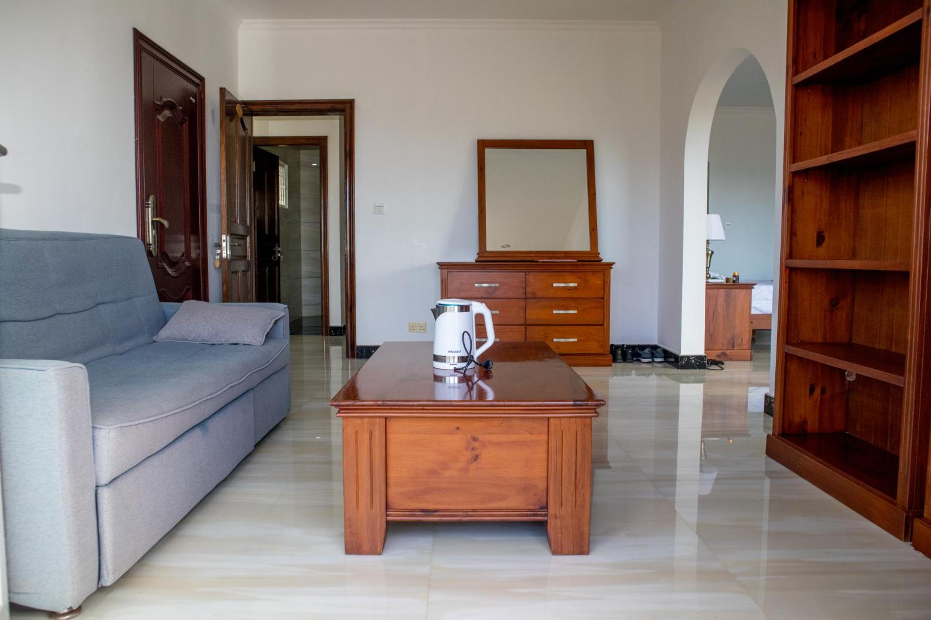 Deluxe Suite with Sea View photo 3