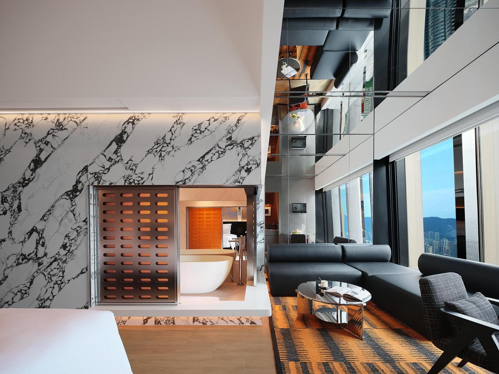 Golden Tower - River View Twin Room photo 3