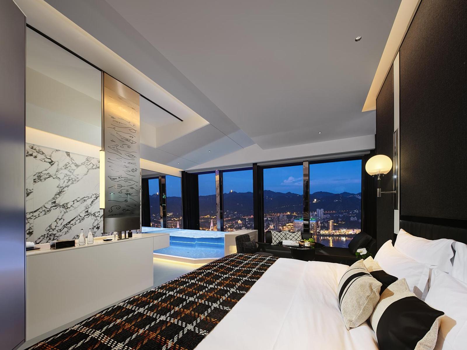 Twilight Tower - River View King Room  photo 1