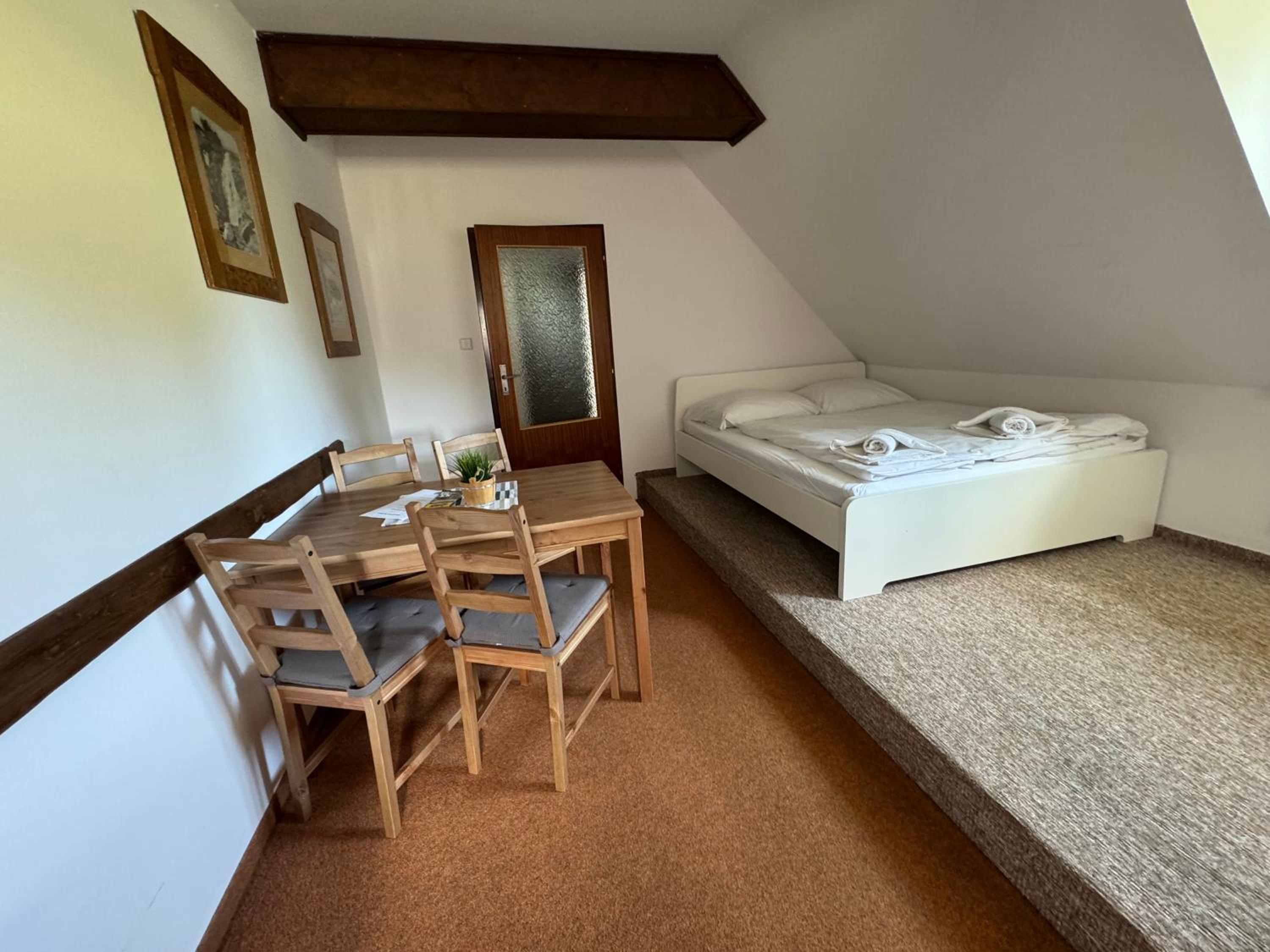 Quadruple Room with Bathroom photo 3