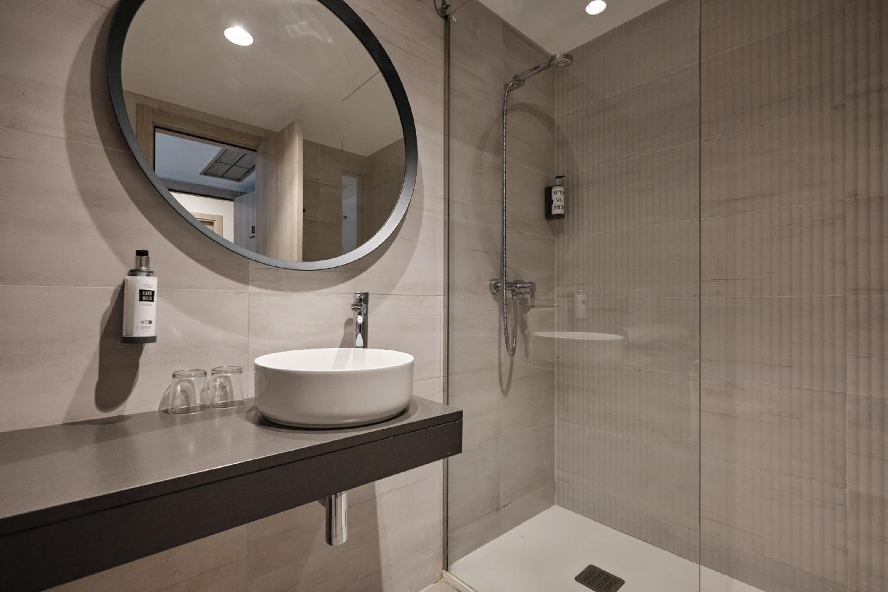 Twin Room with Terrace photo 3