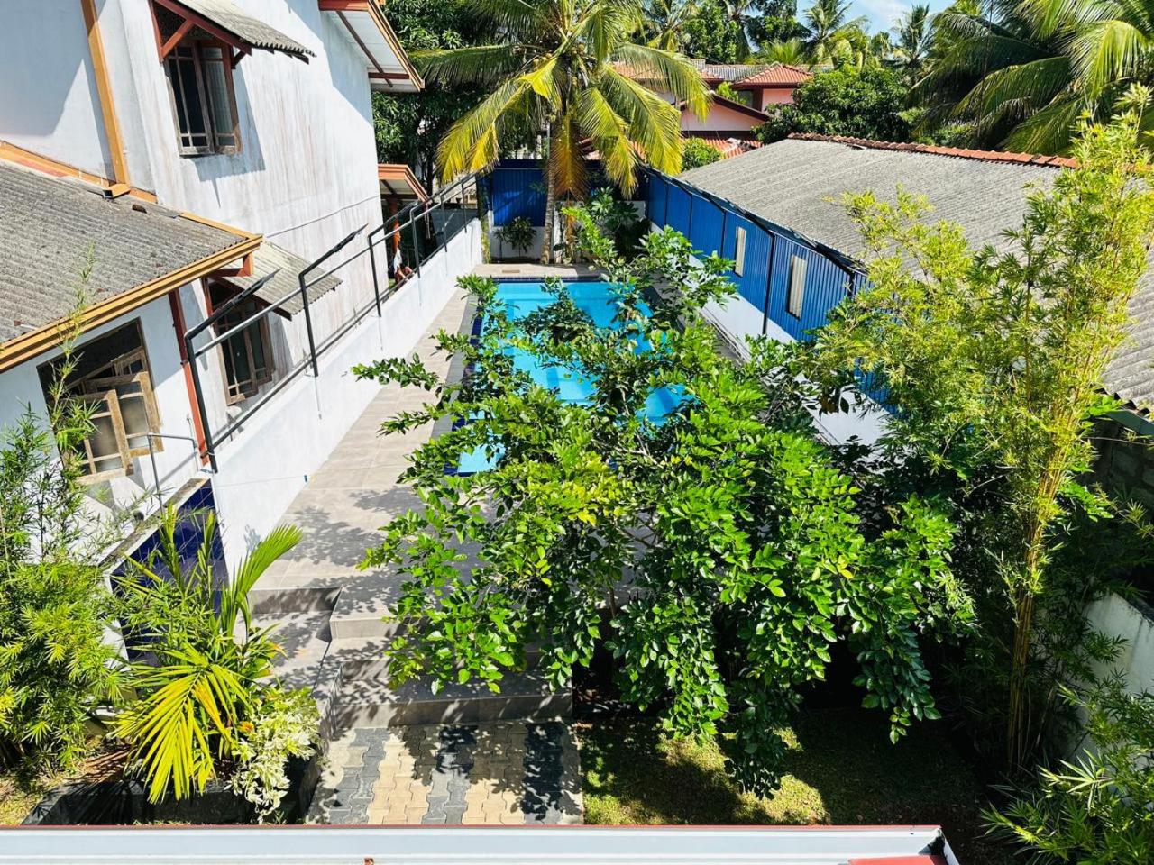 Villa photo 2