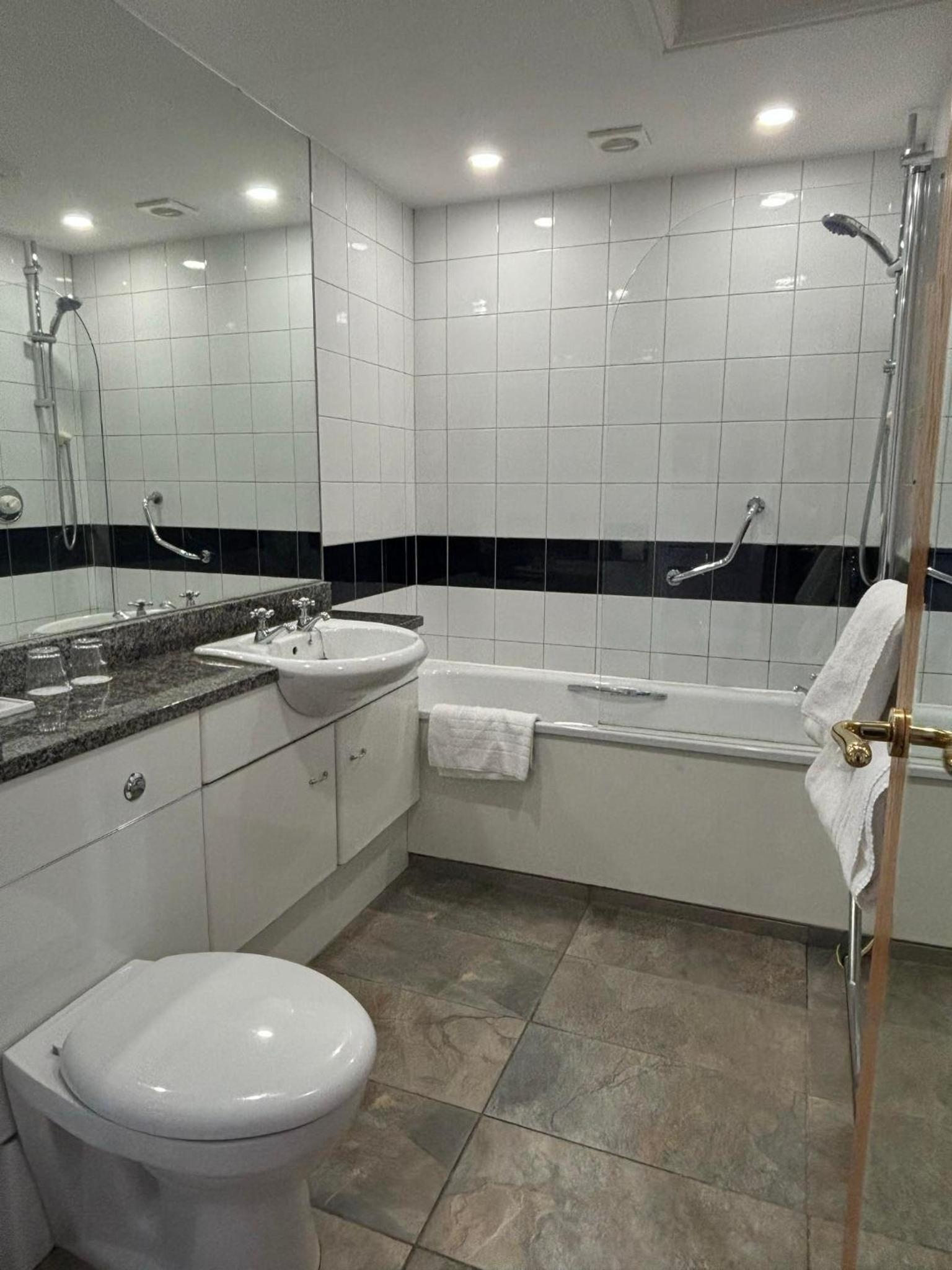 Executive Double Room photo 3