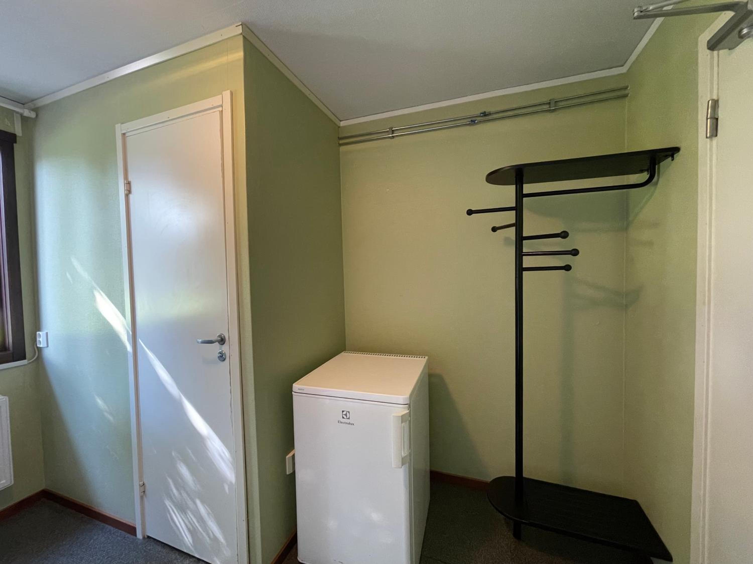 Single Room with Private Toilet  photo 3