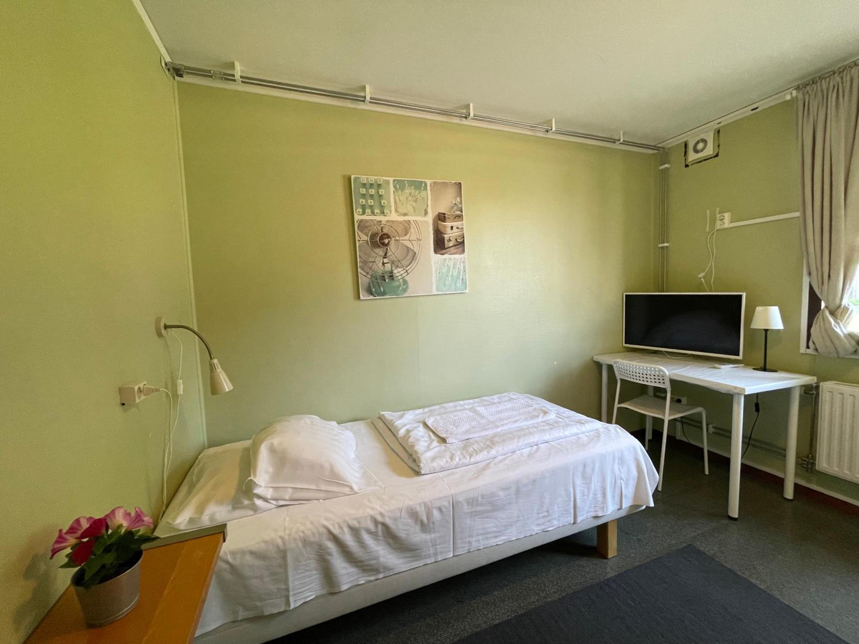 Single Room with Private Toilet  photo 2