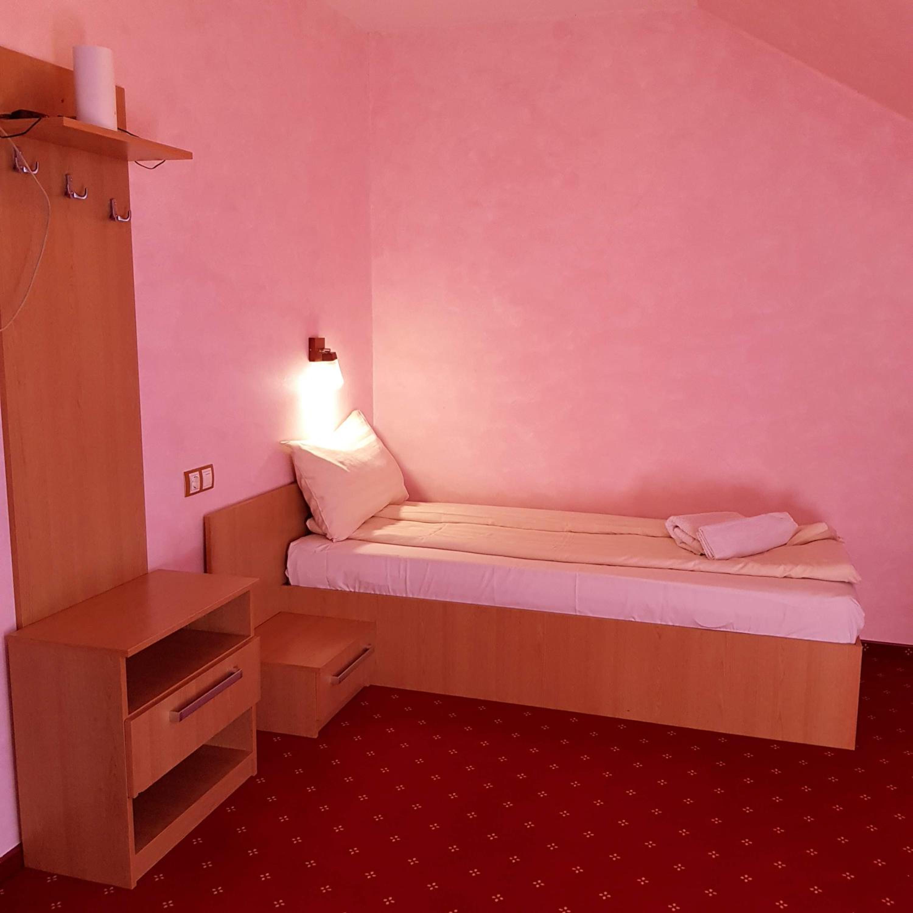 Single Room photo 1
