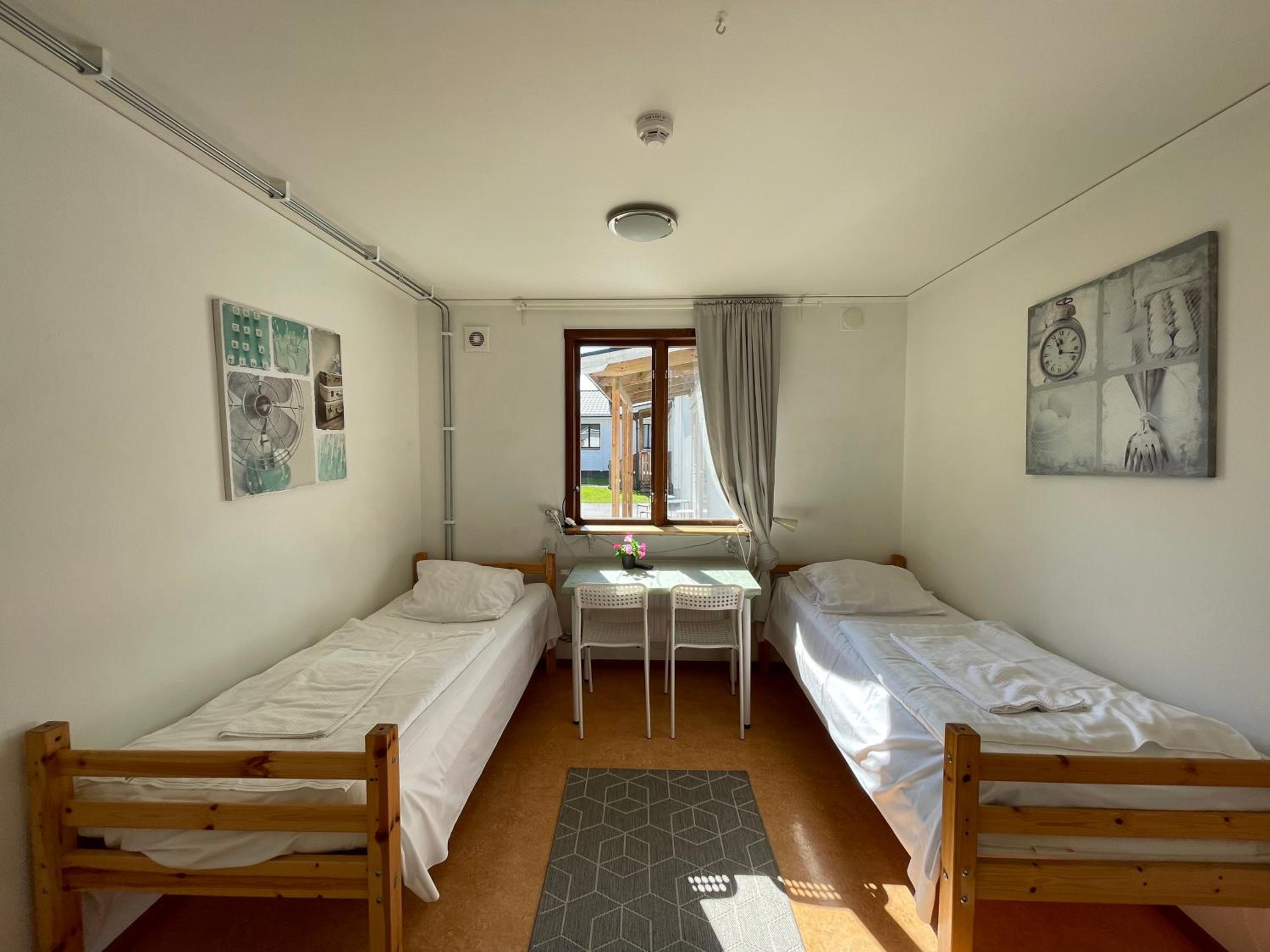 Twin Room with Shared Bathroom photo 1