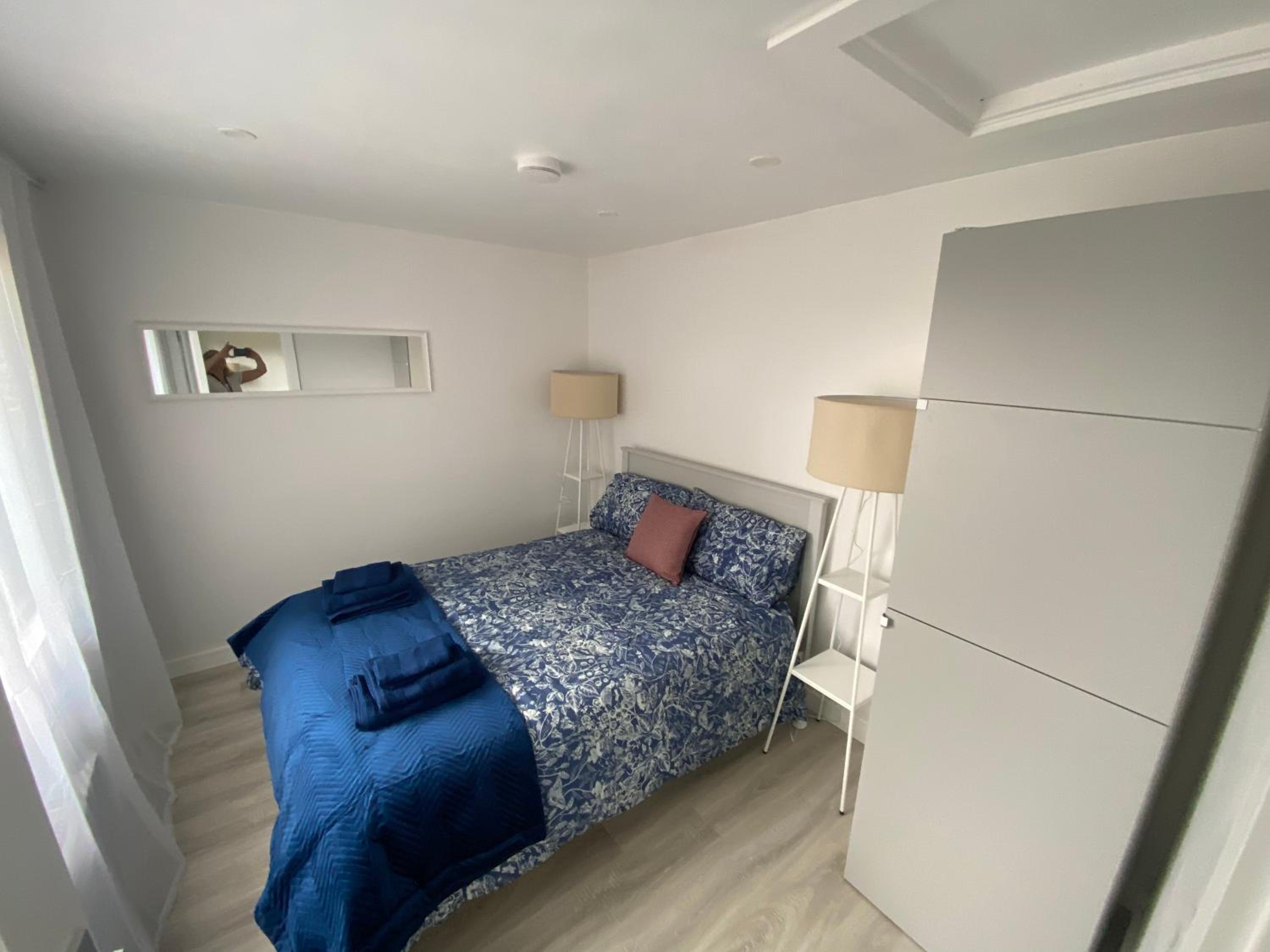 One-Bedroom House photo 1
