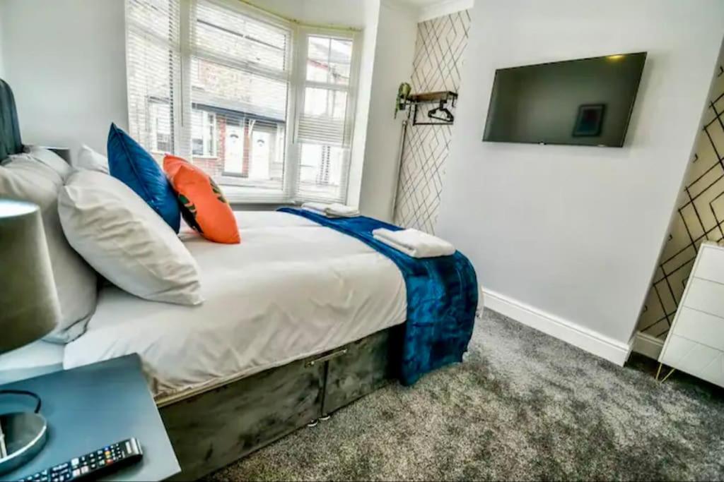 Four-Bedroom House photo 1