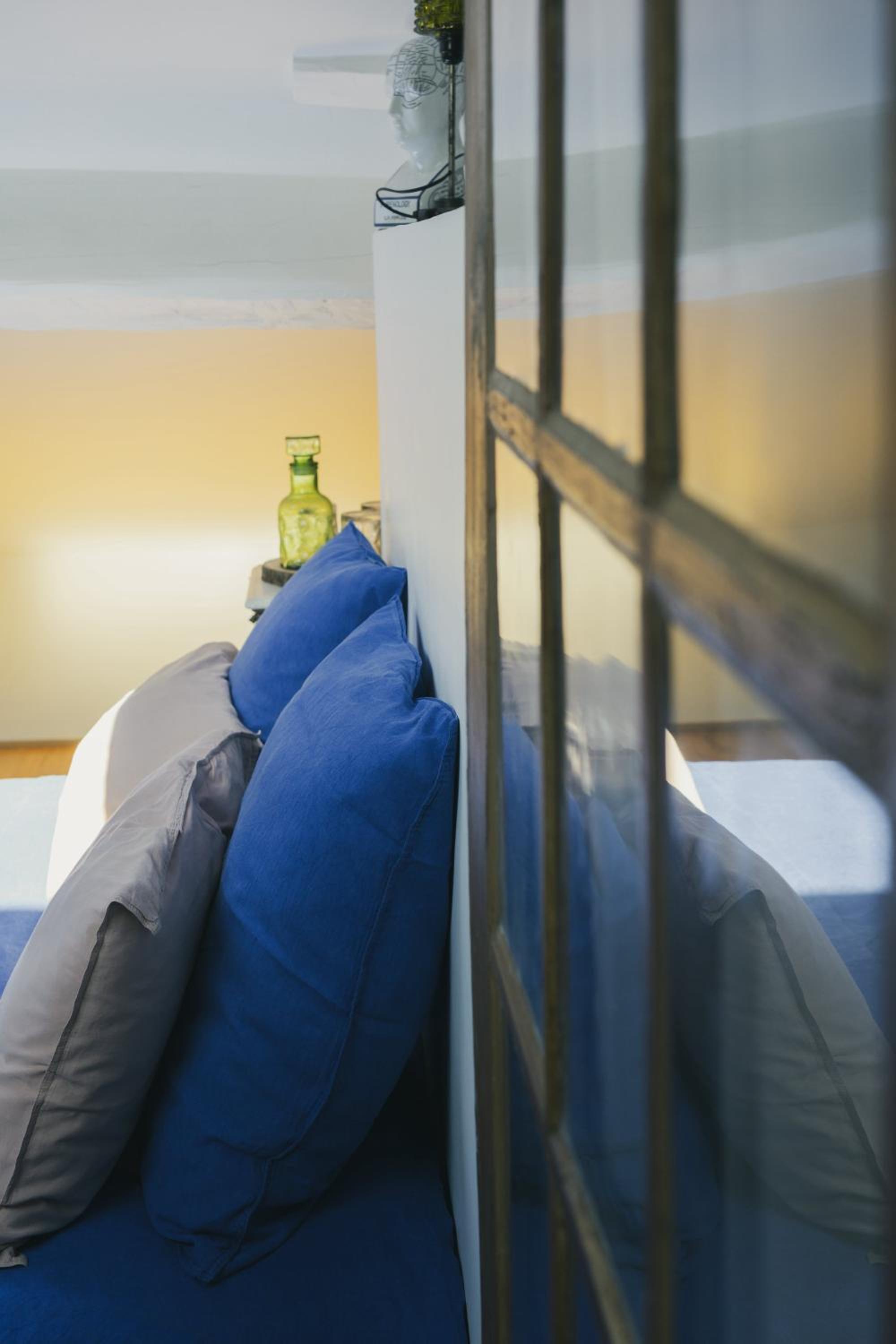Deluxe Double Room with Bath photo 3