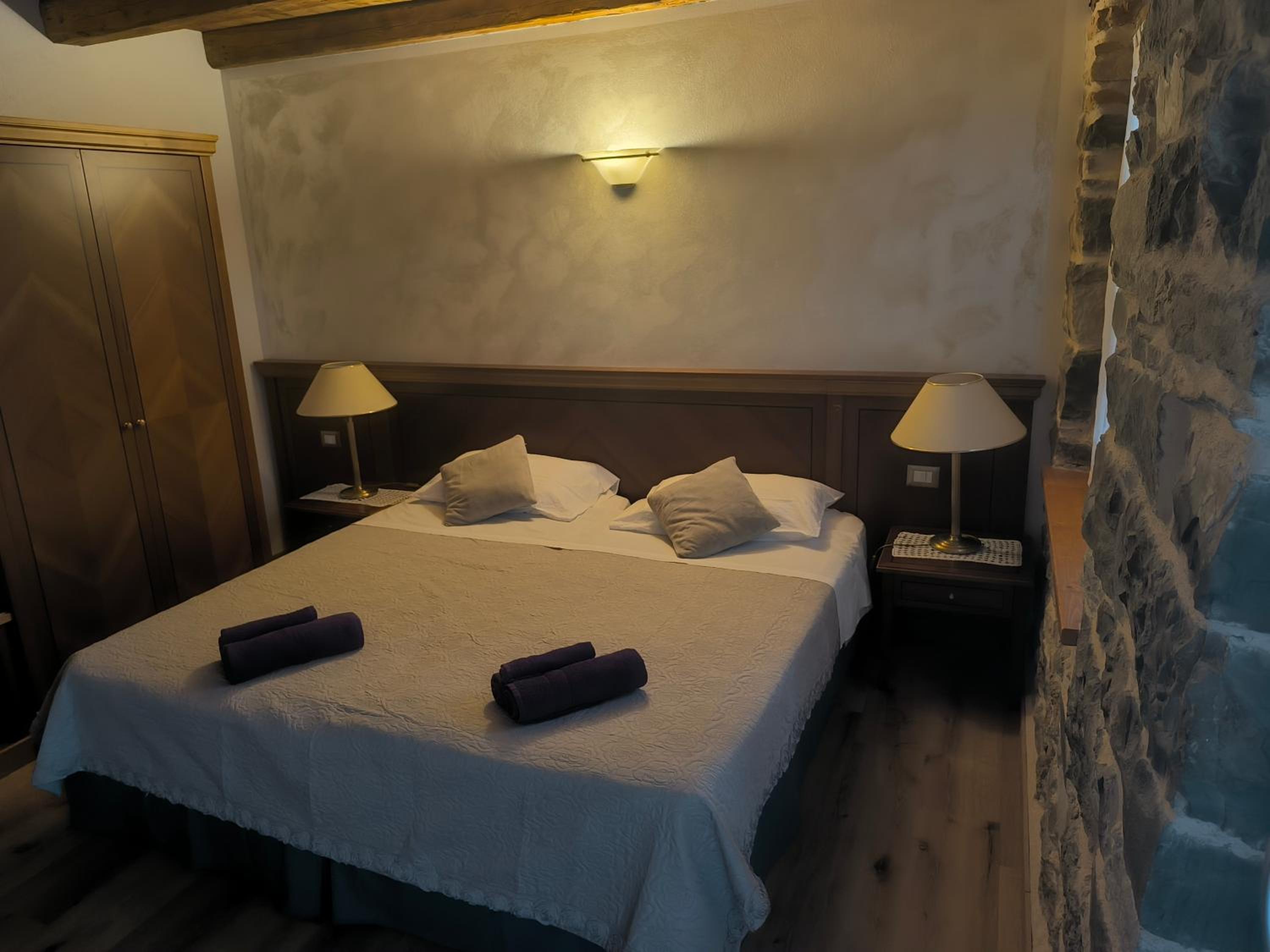 Deluxe Double or Twin Room with Balcony photo 3