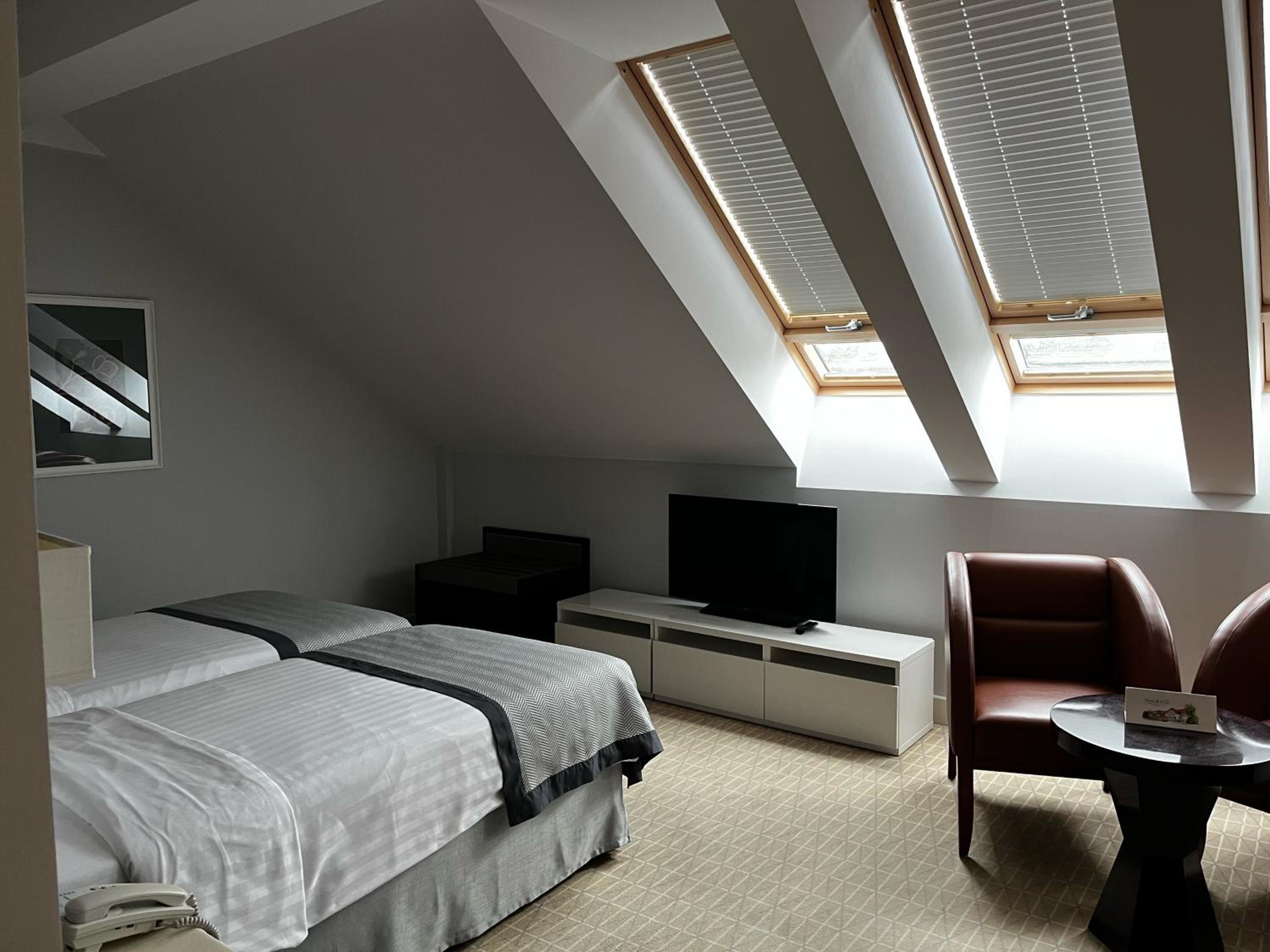Standard Double or Twin Room photo 1