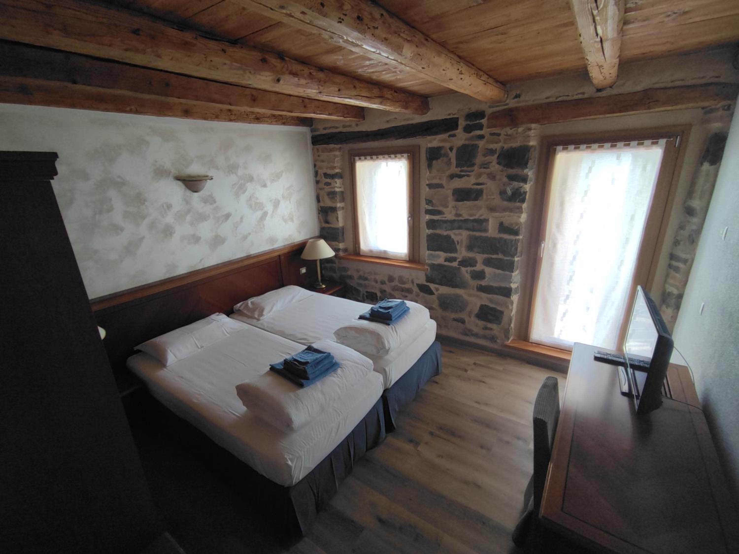Deluxe Double or Twin Room with Balcony photo 2