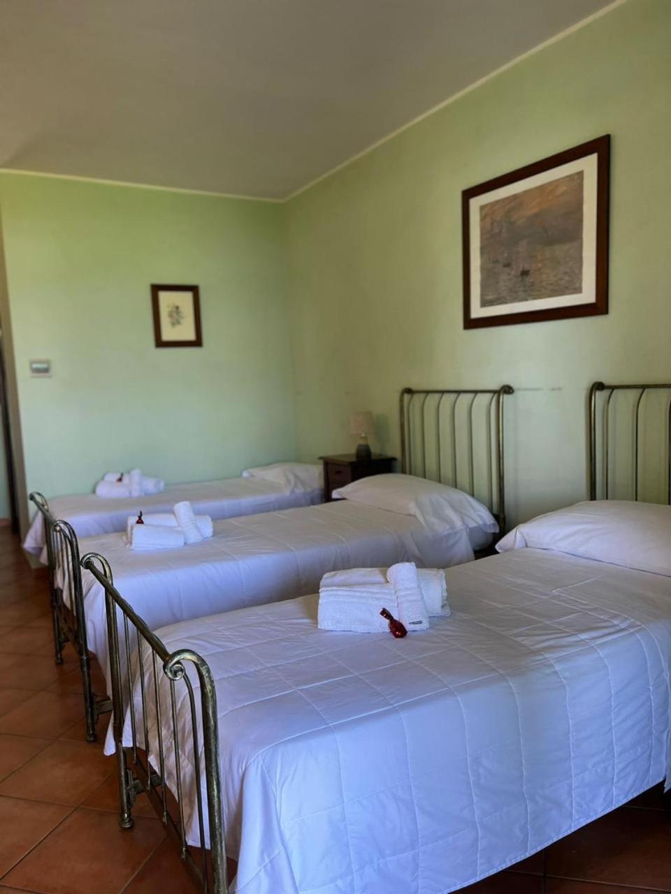 Triple Room photo 2