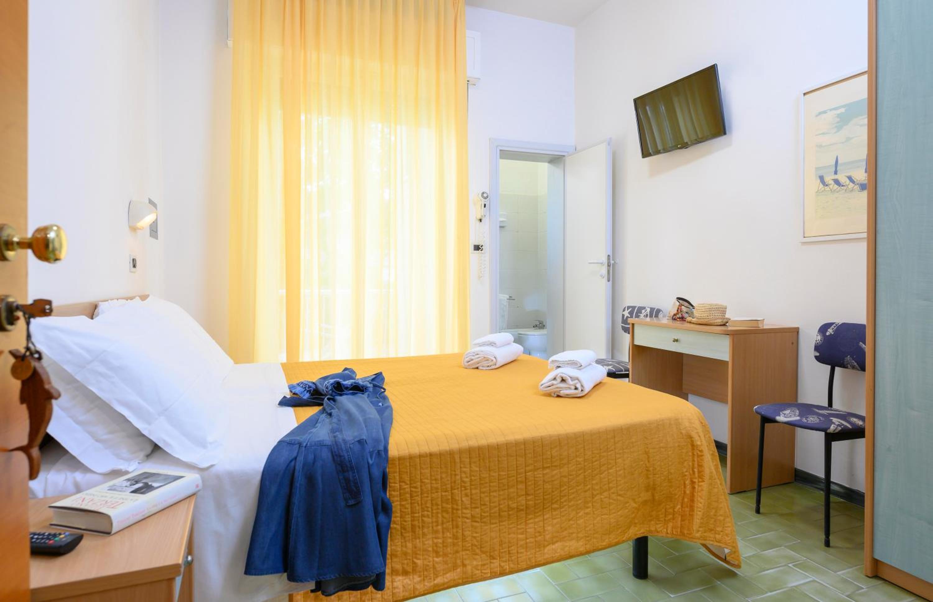 Single Room with Balcony and Sea View photo 3