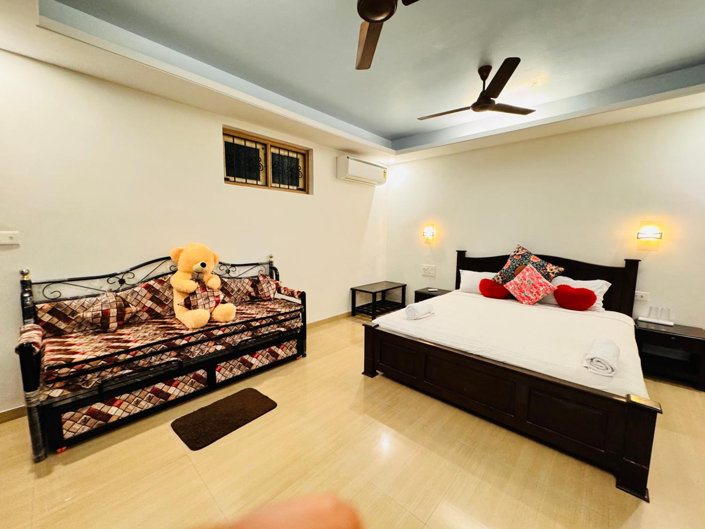 Premium King Room photo 1