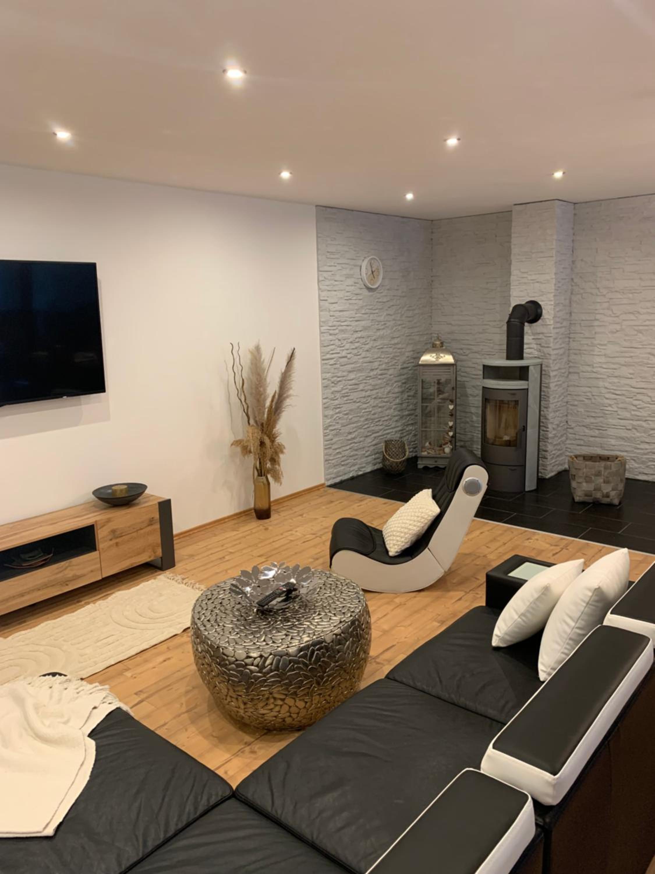 Two-Bedroom Apartment with Terrace photo 1