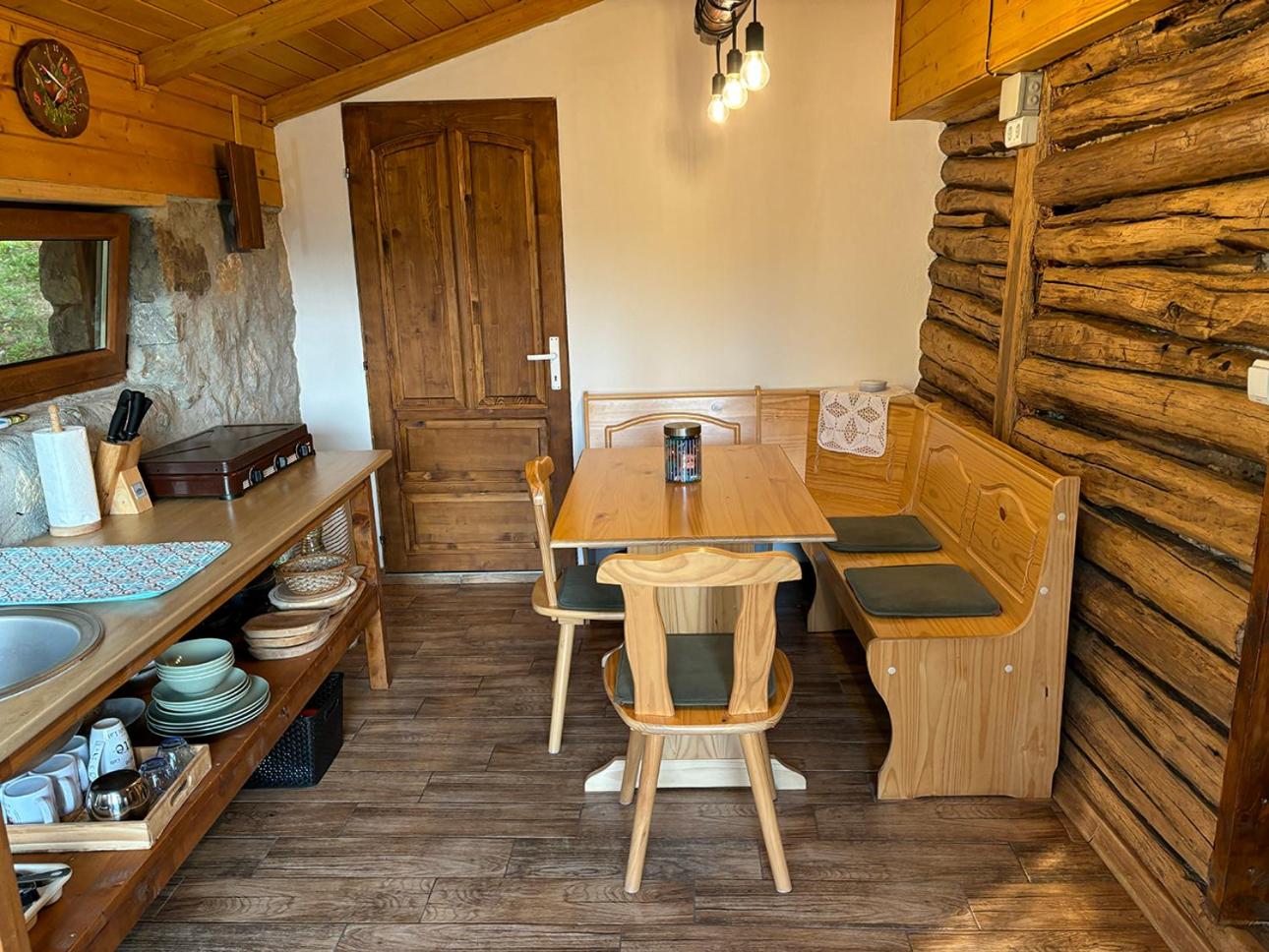 Two-Bedroom House - Photo 10