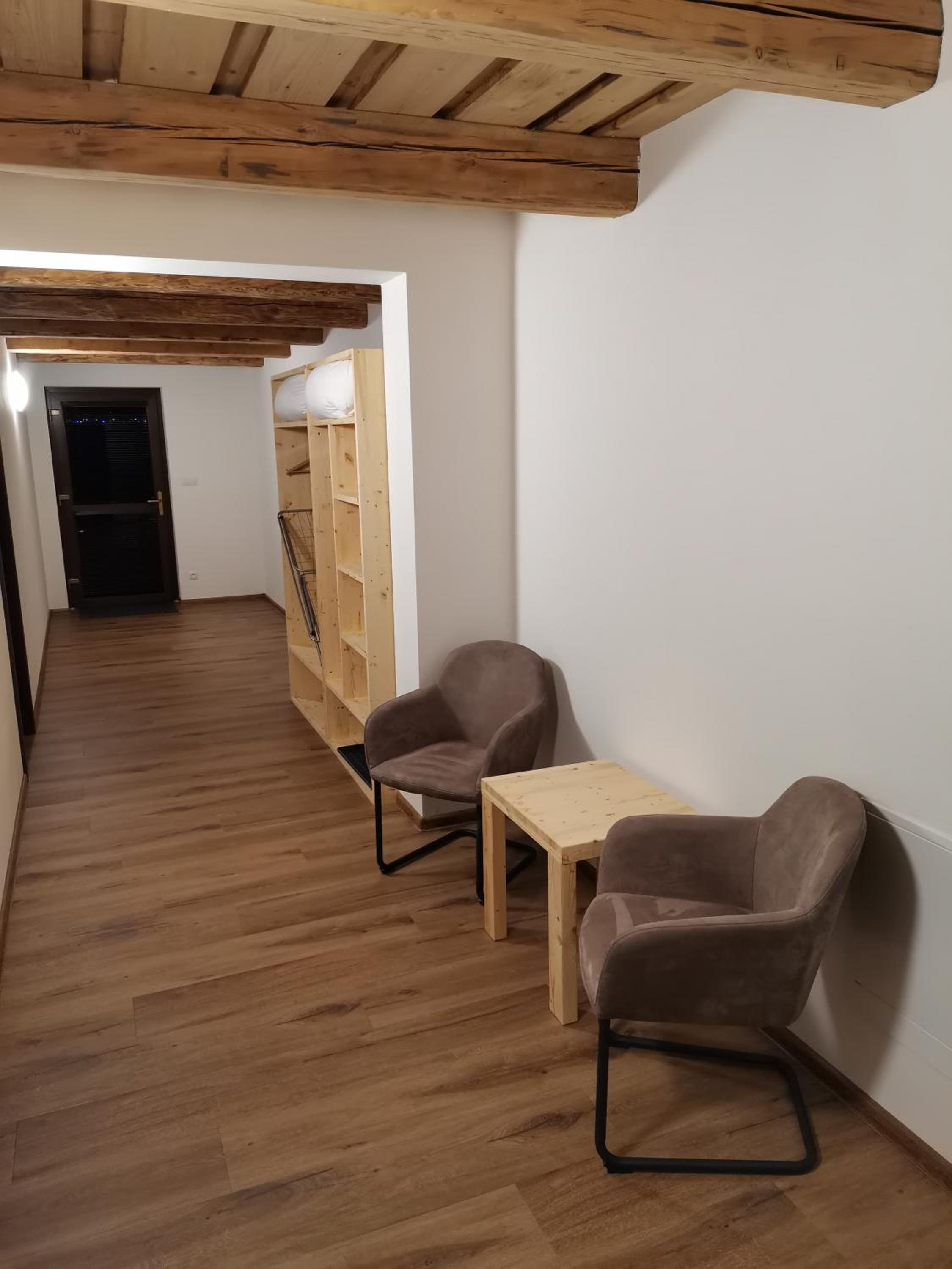Apartment photo 2