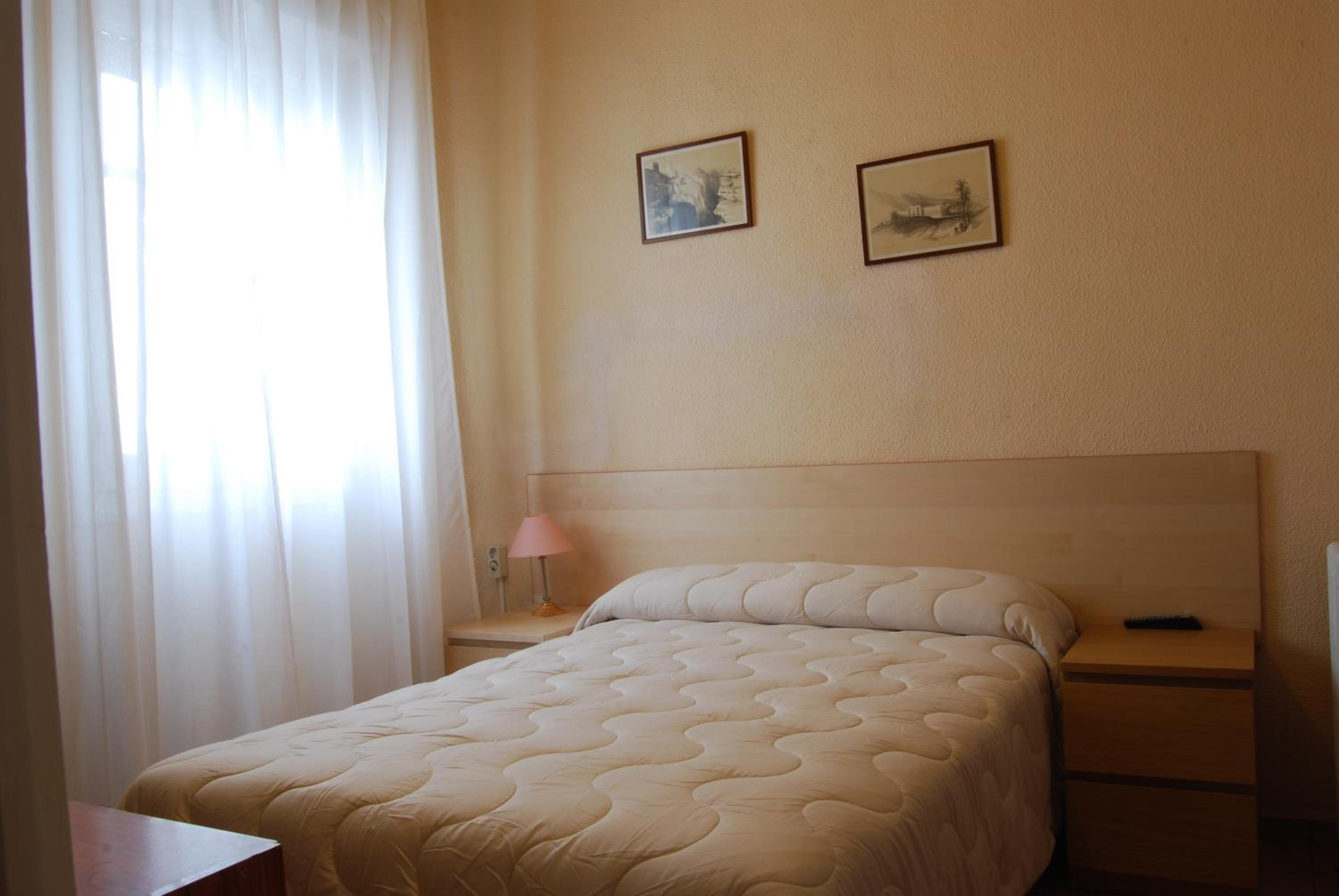 Double or Twin Room photo 2