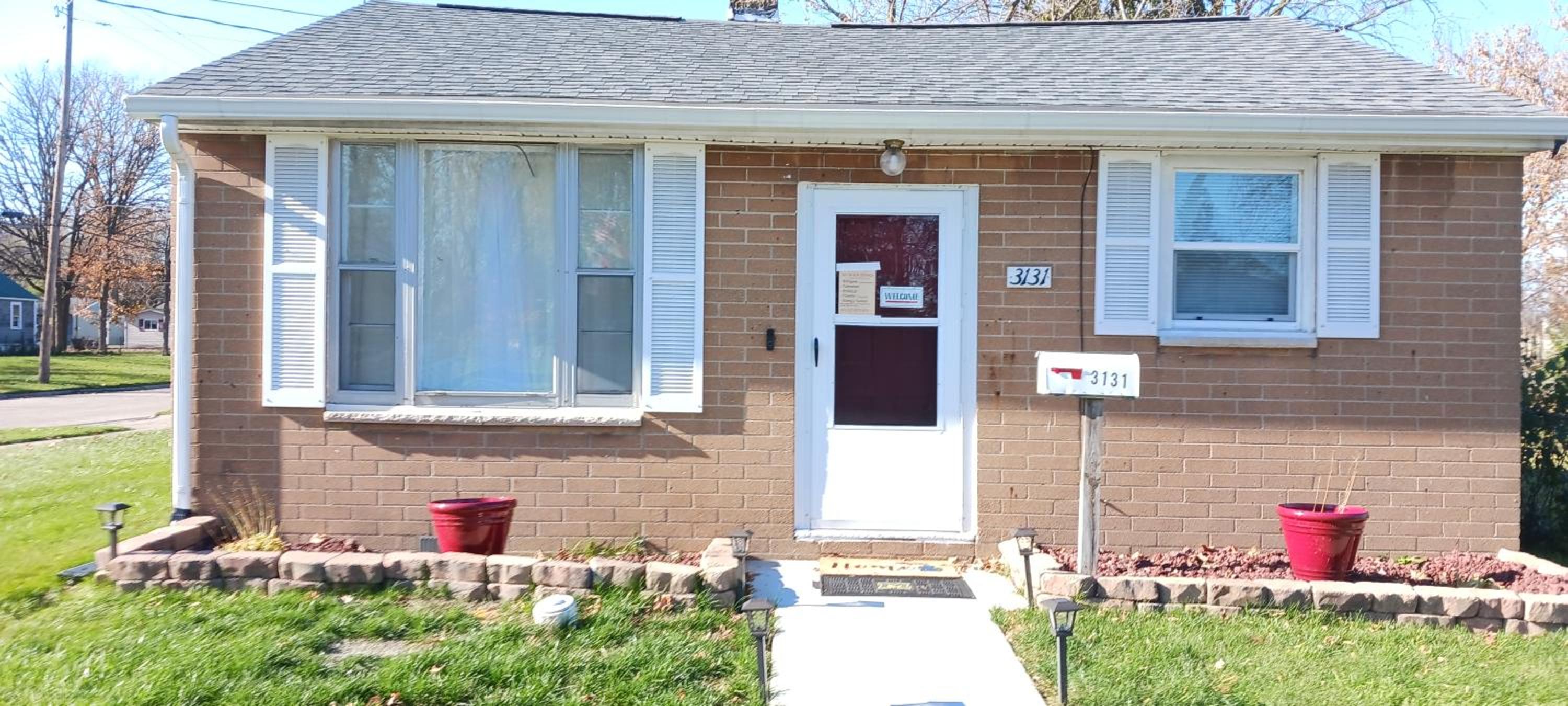 Two-Bedroom House photo 2
